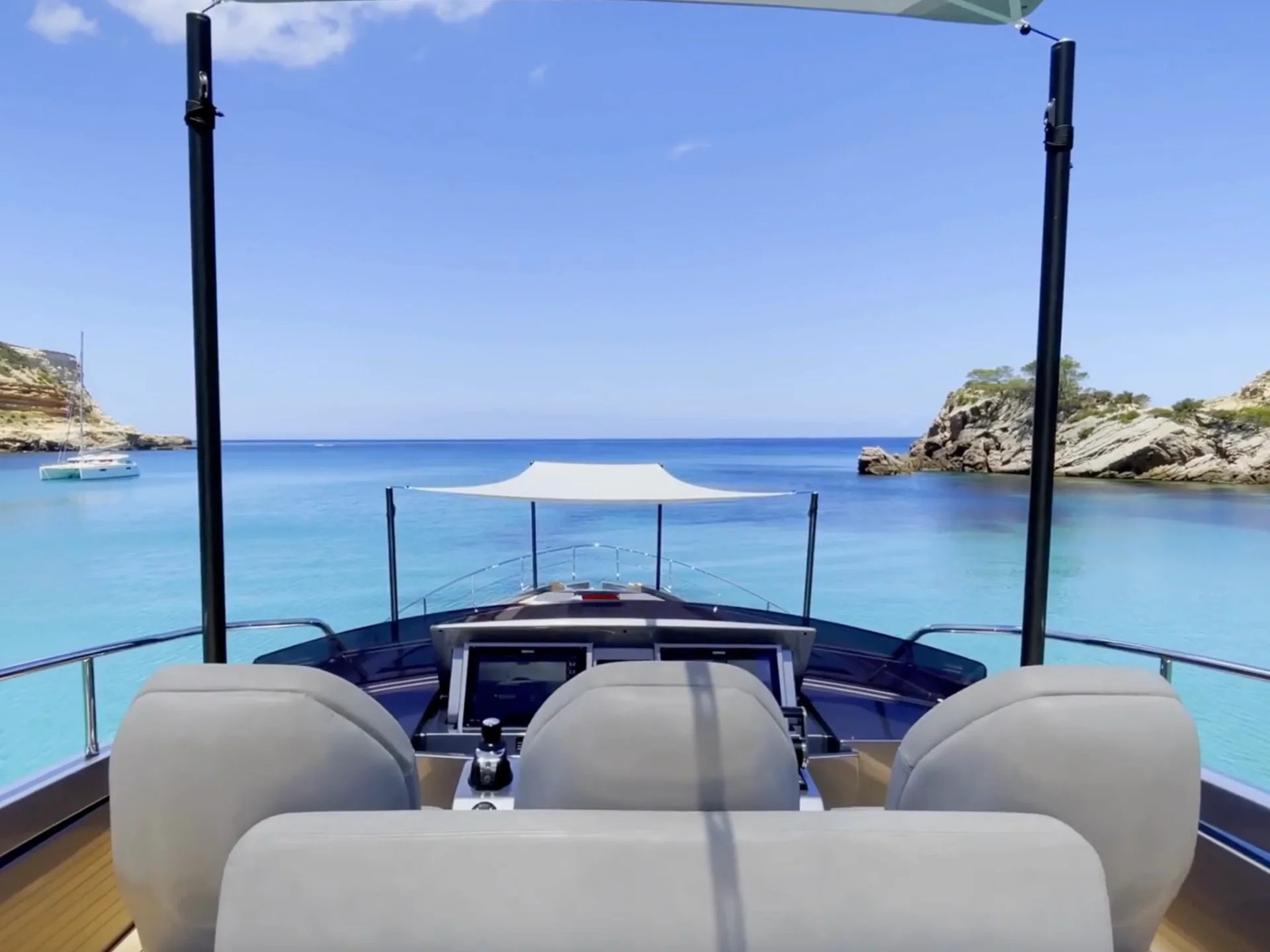 BEYOND | Pershing 8X - Pershing