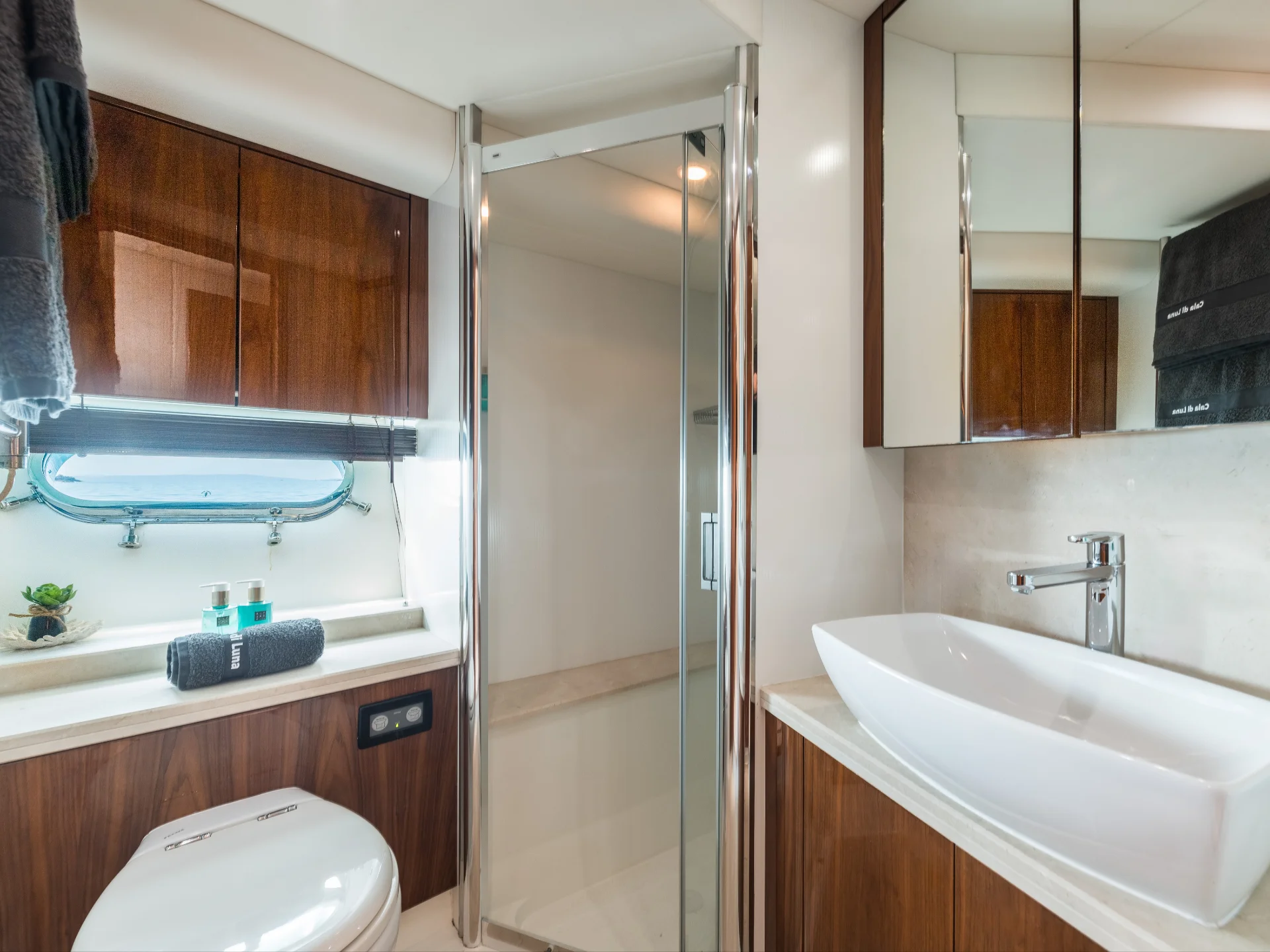 CALA DI LUNA | Sunseeker Manhattan 70 - Sunseeker