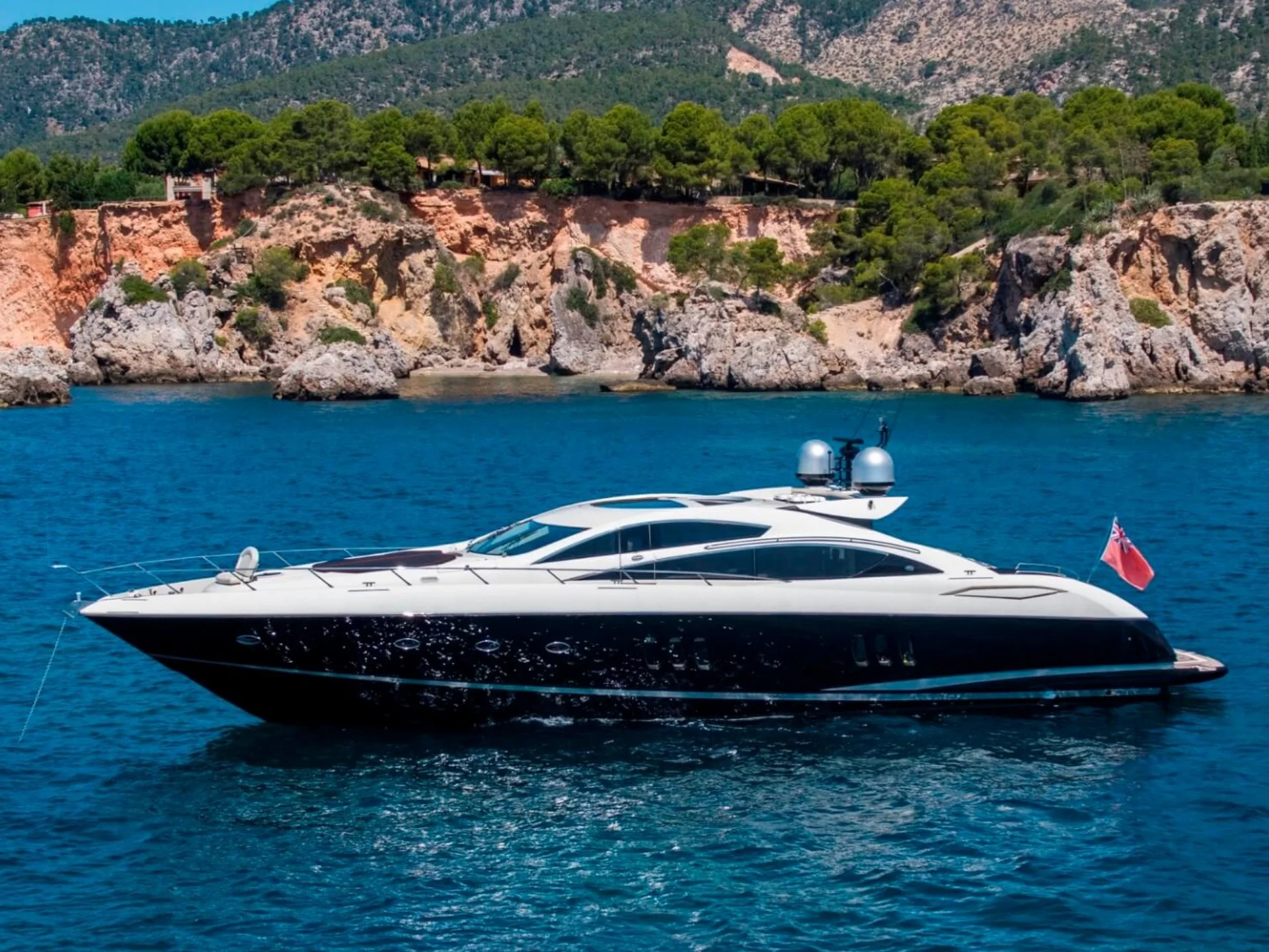 FROGGY | Sunseeker Predator 82 - Sunseeker