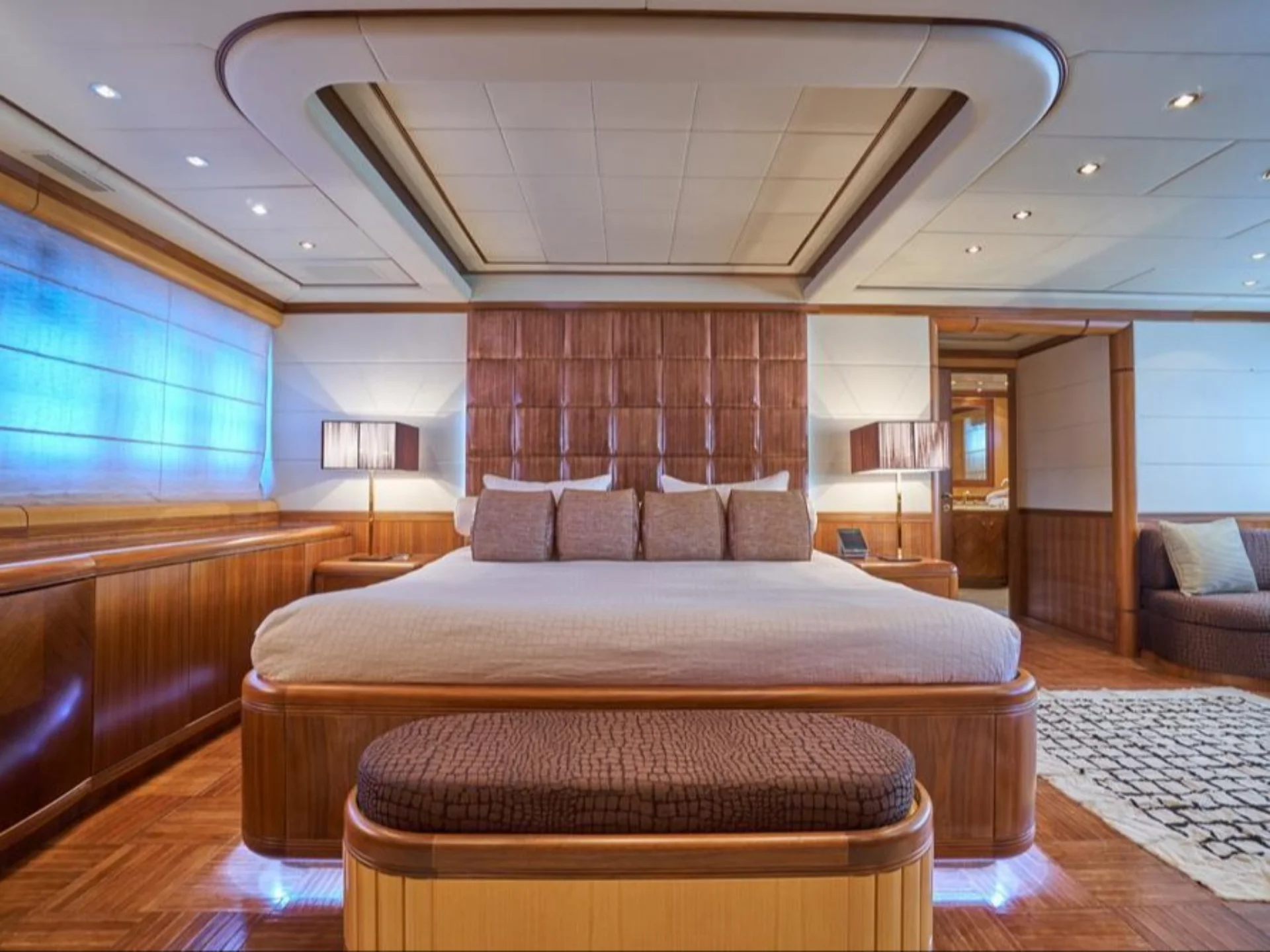 SHANE | Mangusta 130 - Mangusta