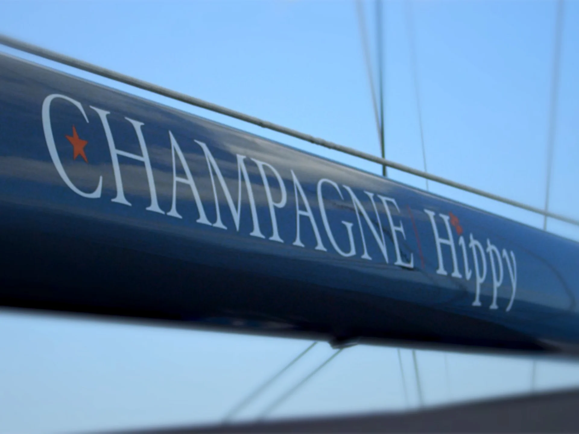 CHAMPAGNE HIPPY | Oyster 825 - Oyster