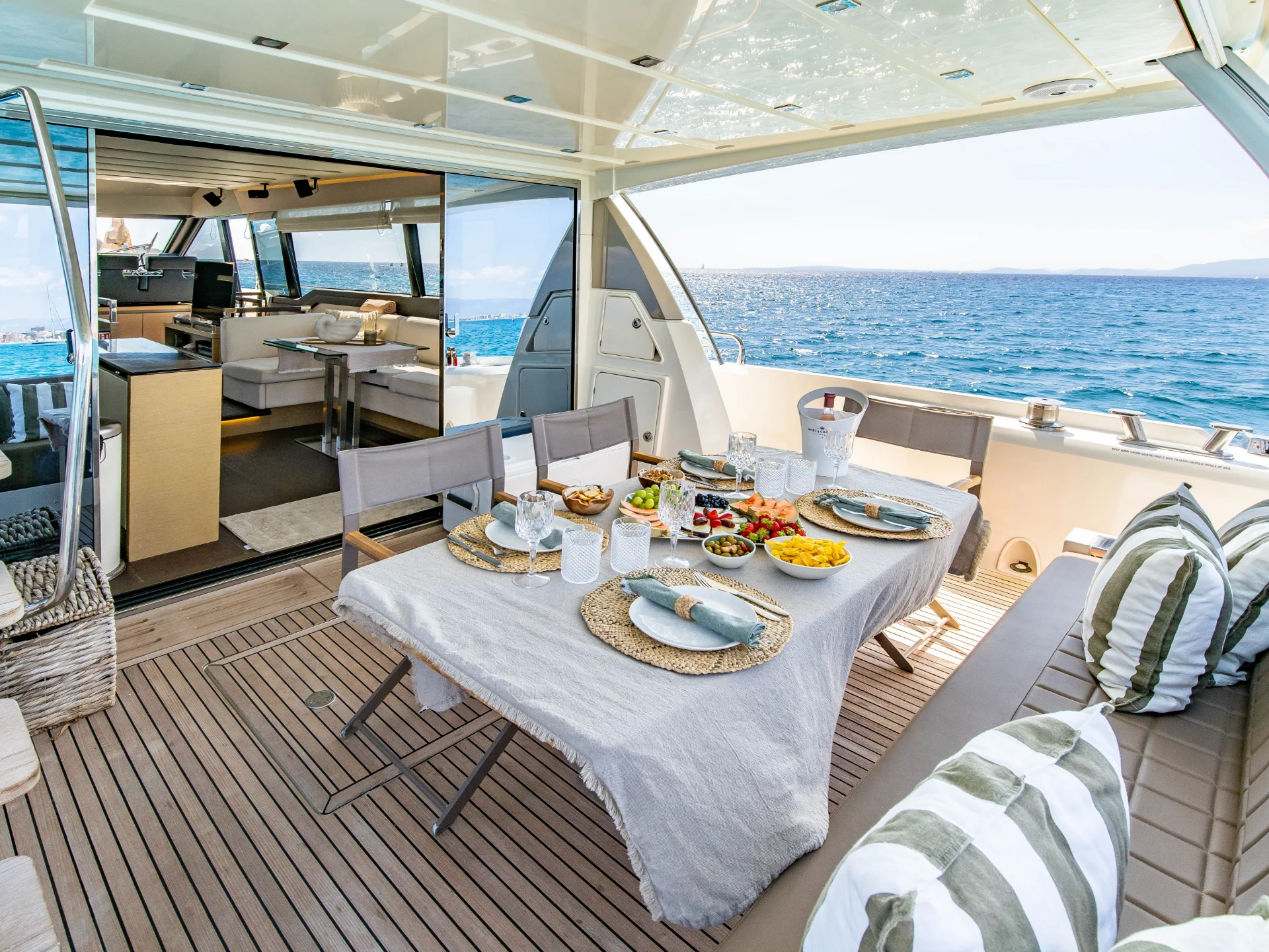 BLUE M | Prestige 680 - Prestige