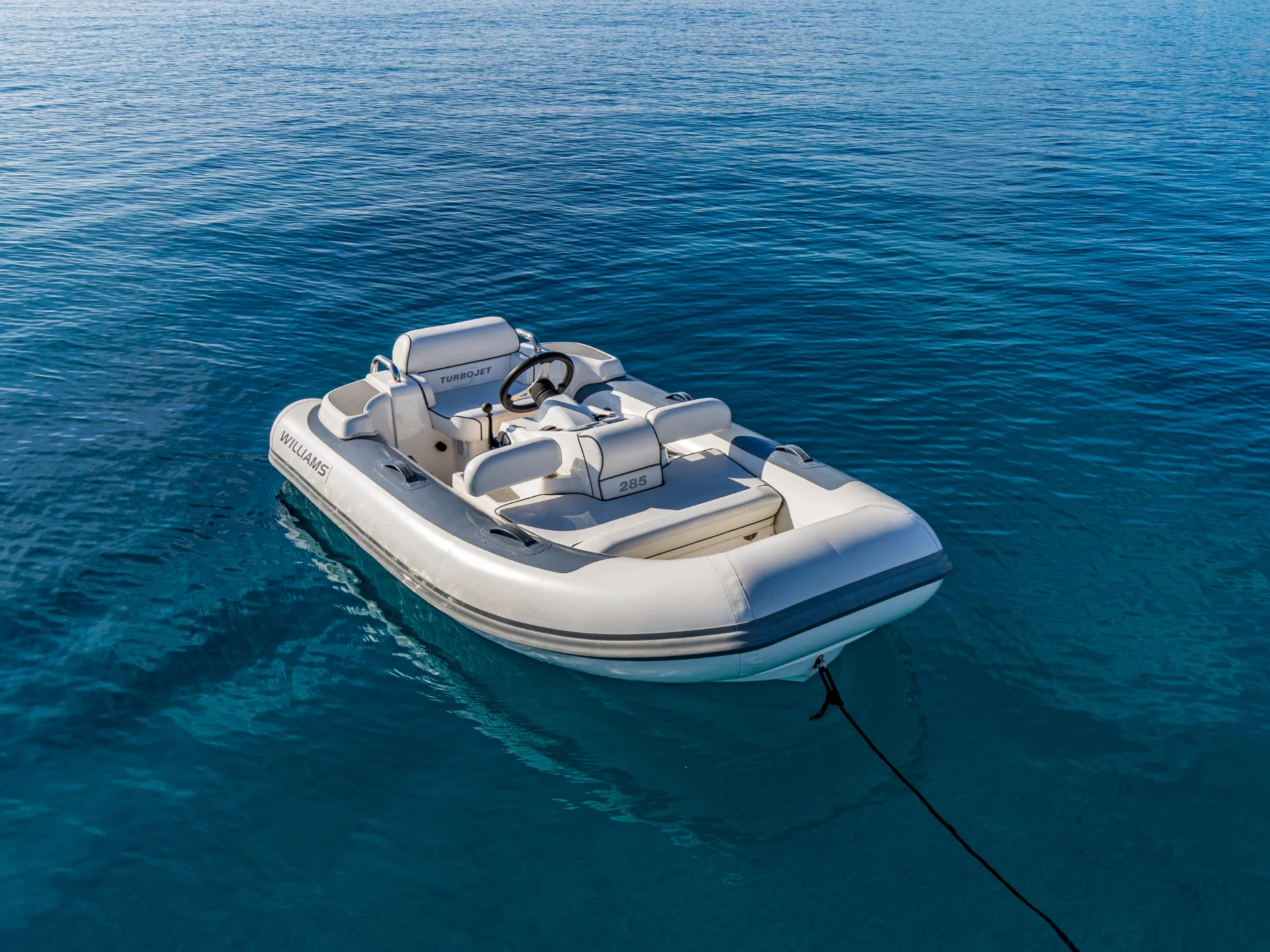 BLUE M | Prestige 680 - Prestige