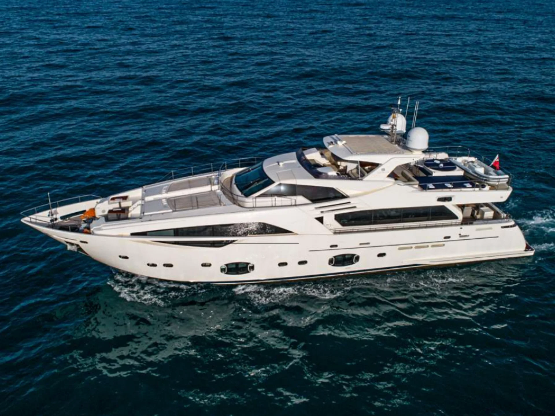NIKO III | Ferretti Custom Line 100