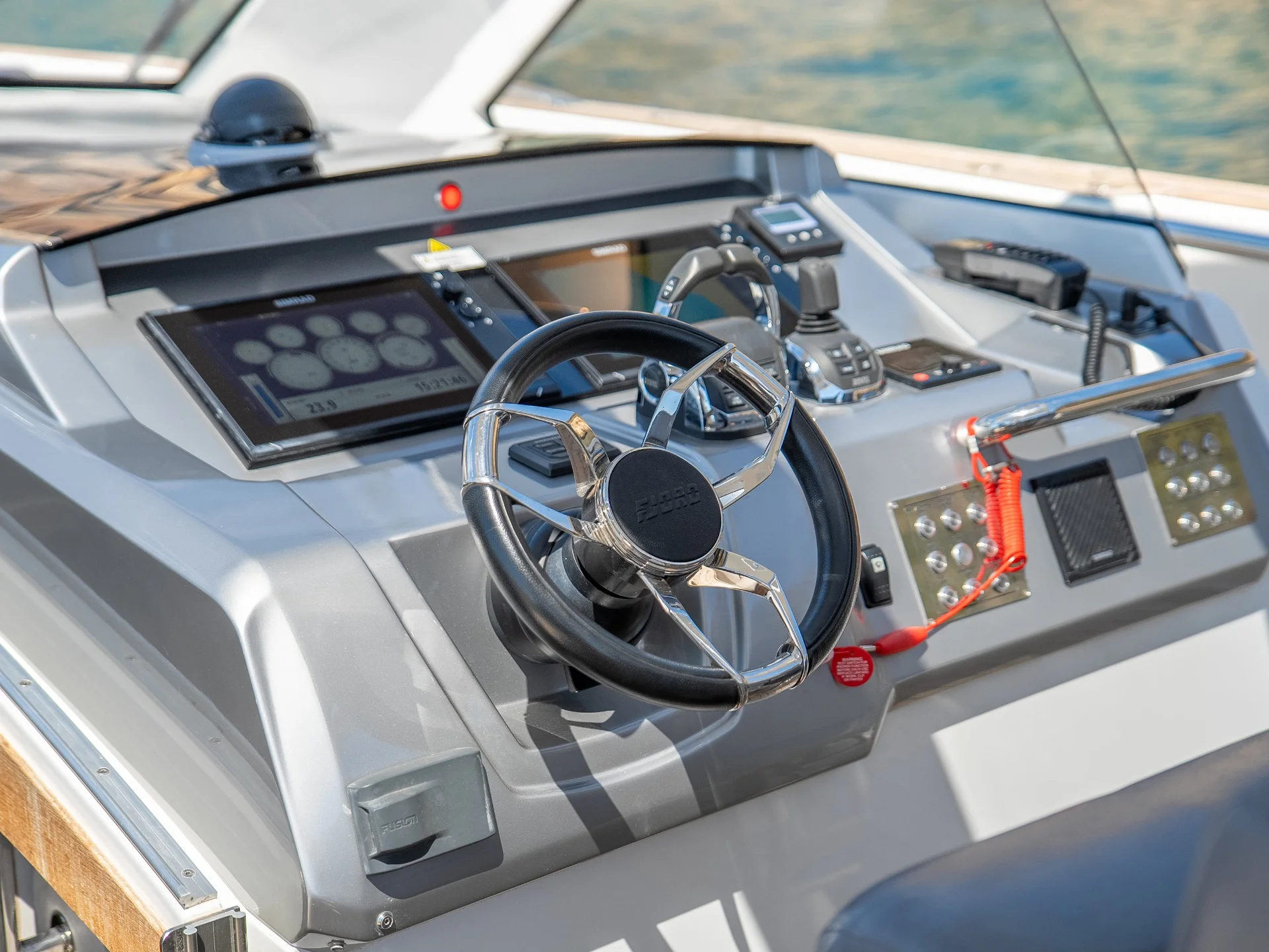 PETITCHET | Fjord 52 - Fjord