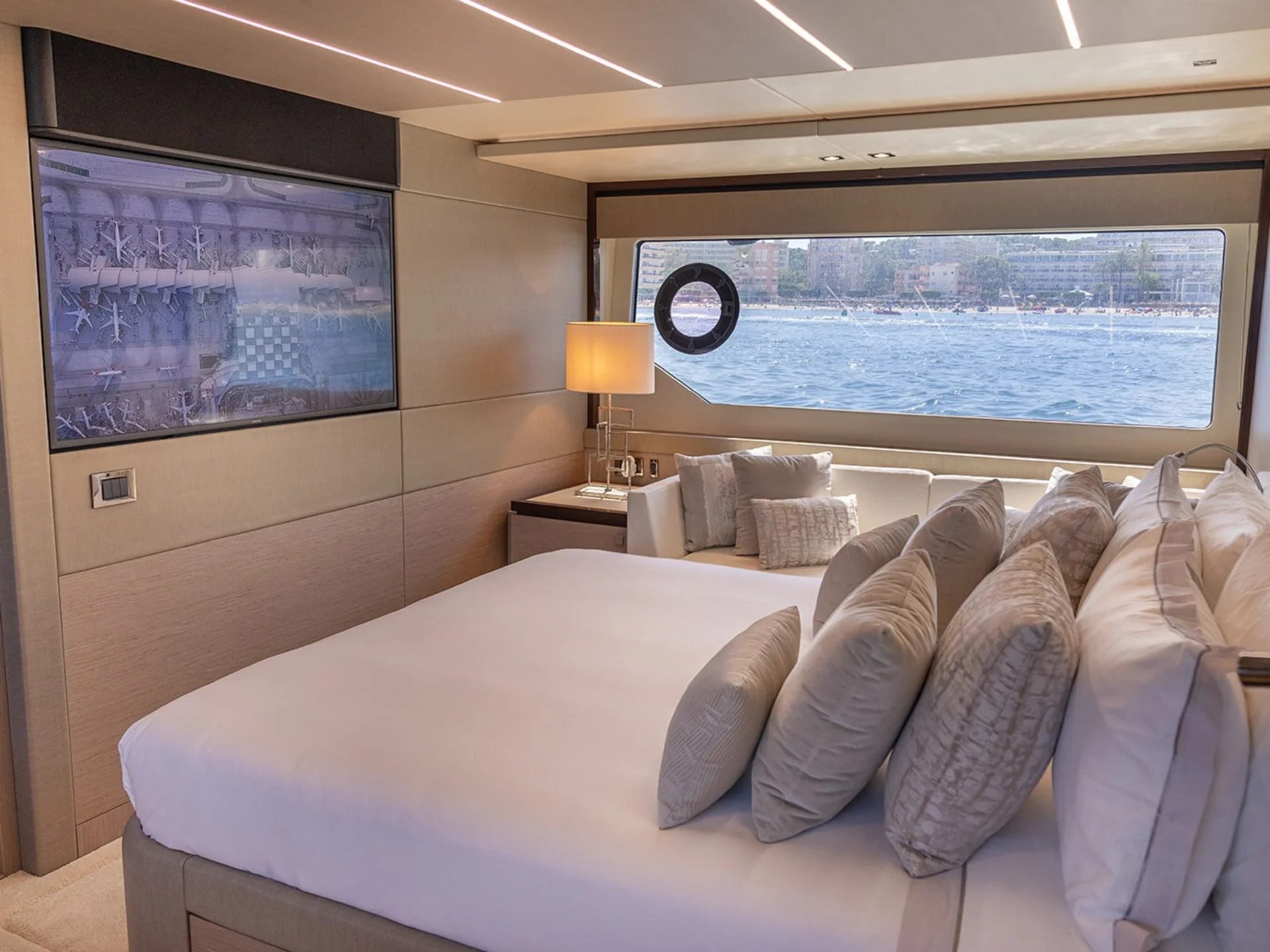 LADY M | Sunseeker 76 - Sunseeker