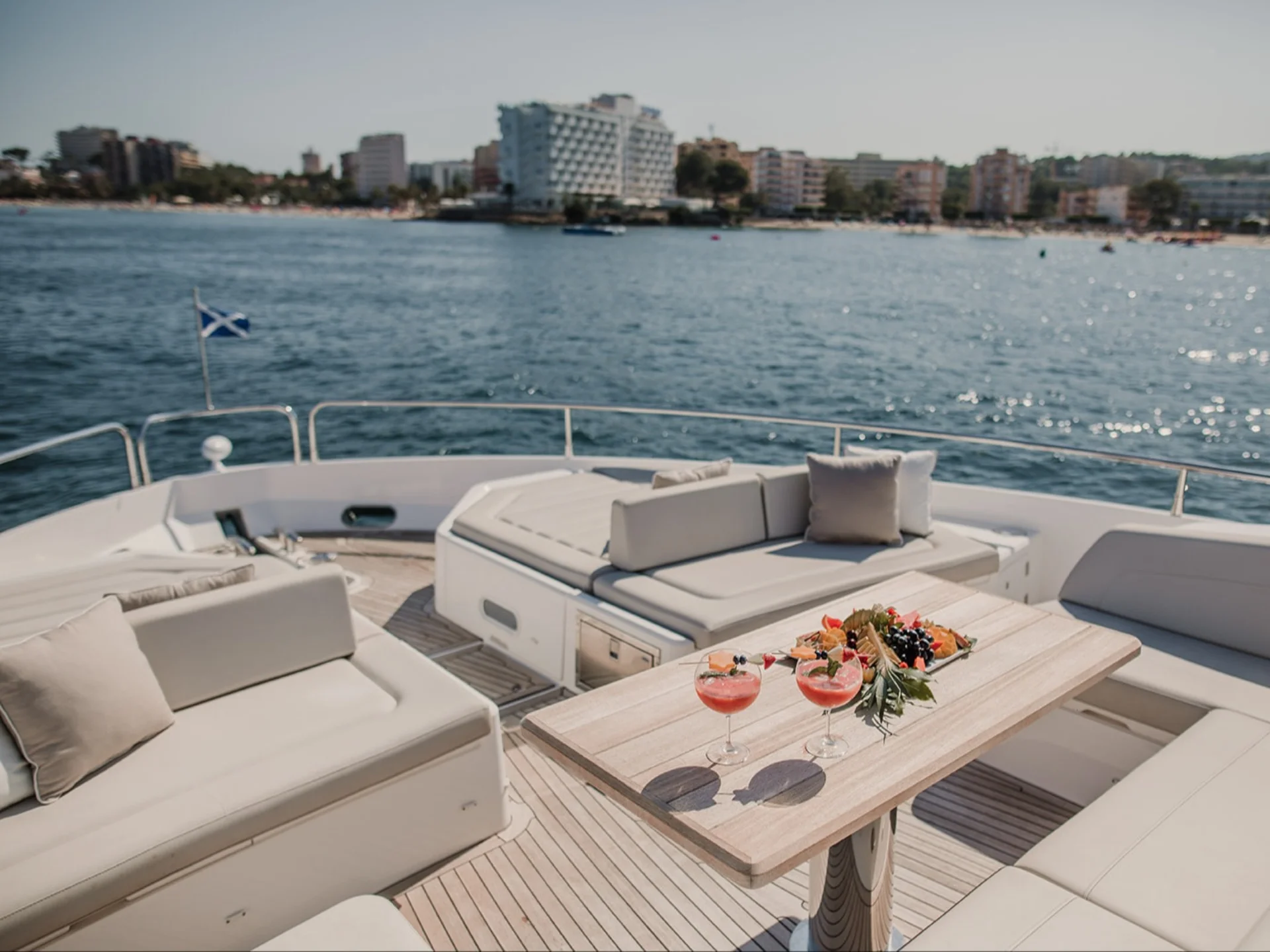 LADY M | Sunseeker 76 - Sunseeker