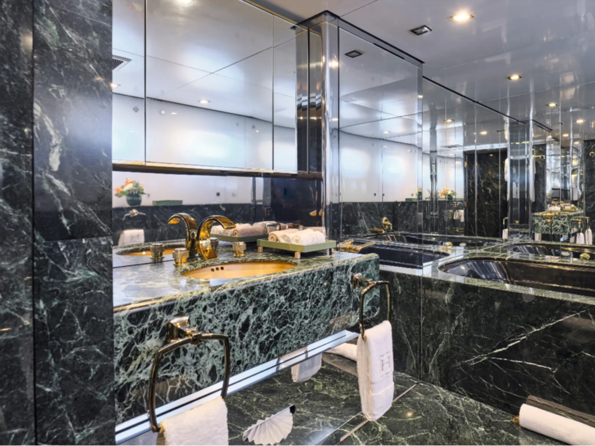 HIGHLANDER | Feadship 164 - Feadship