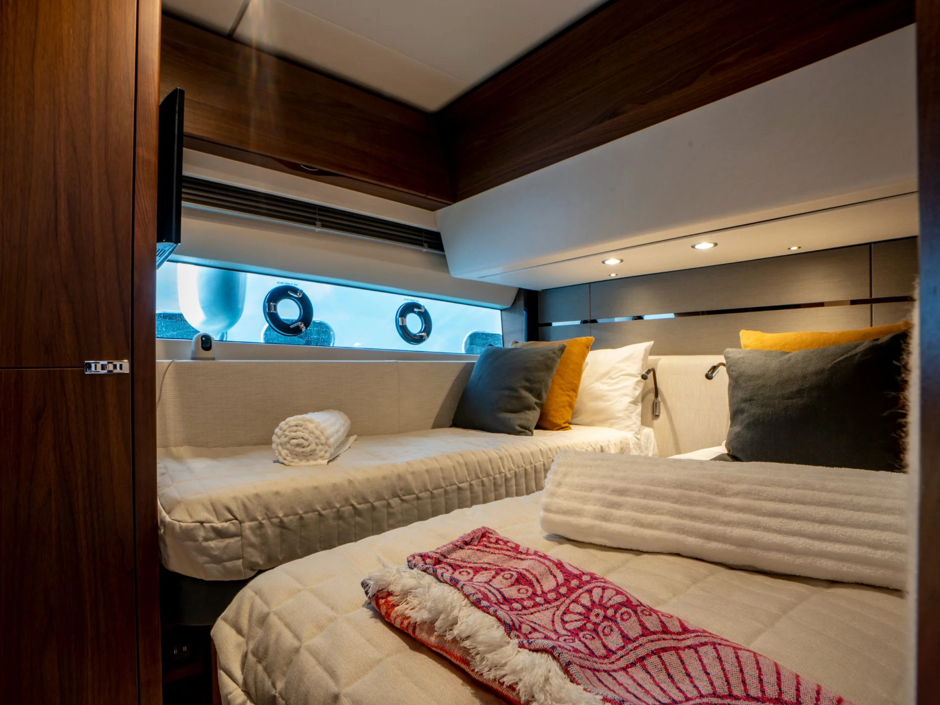 THE NEGOTIATOR | Princess S66 - Princess