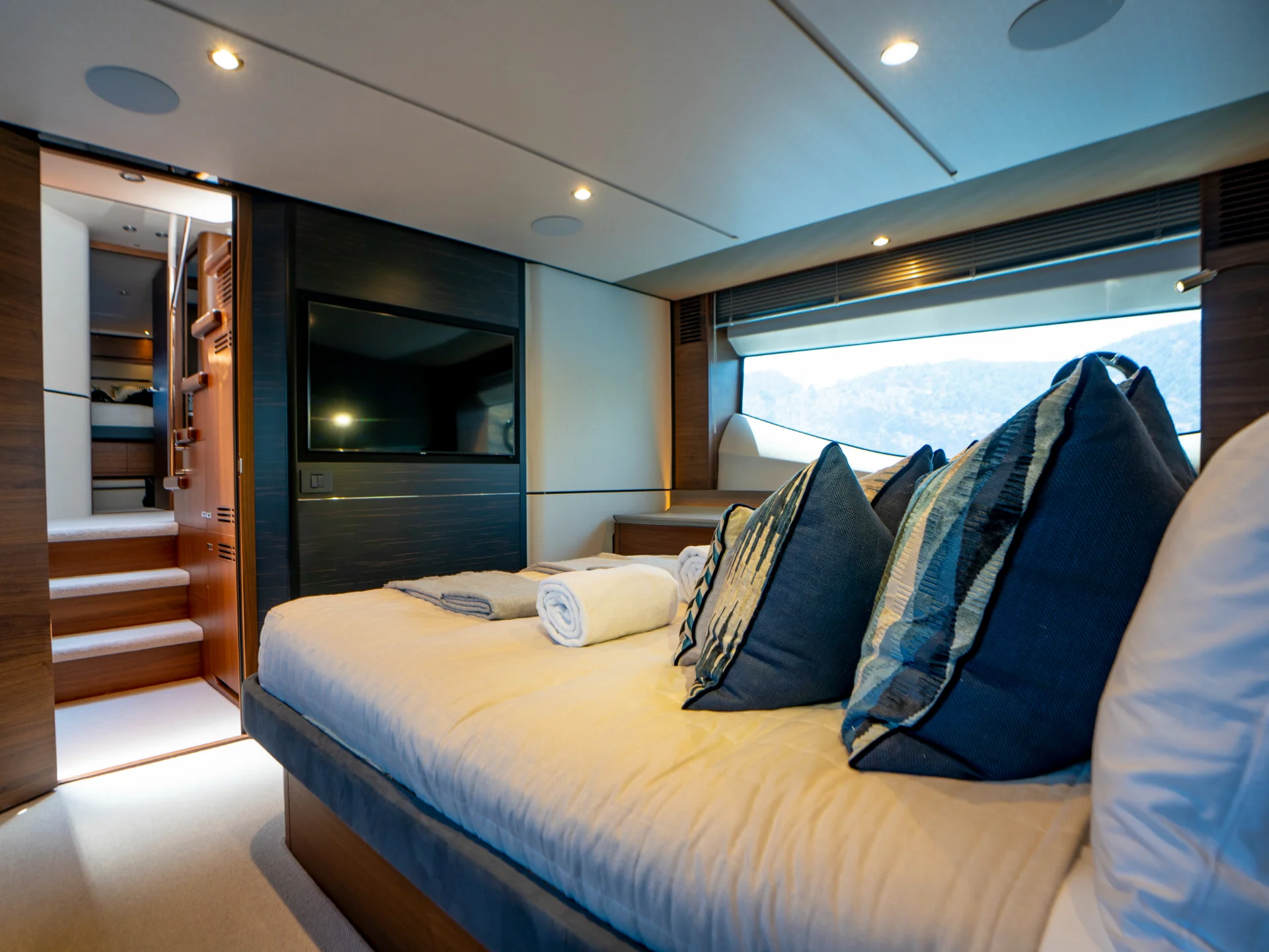 THE NEGOTIATOR | Princess S66 - Princess