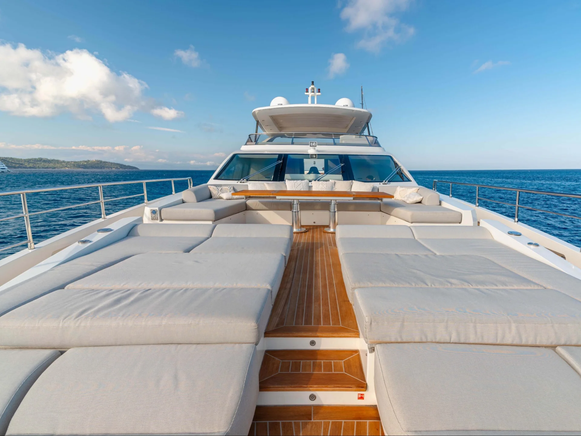 NEMESIS | Azimut 32 Metri - Azimut