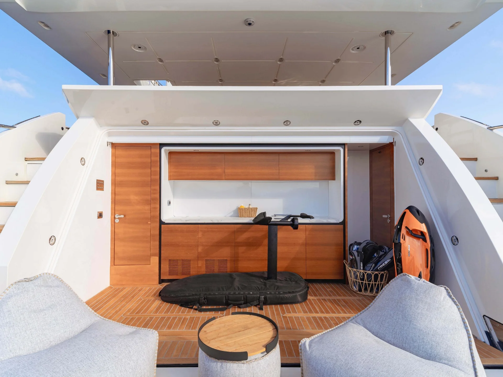 NEMESIS | Azimut 32 Metri - Azimut