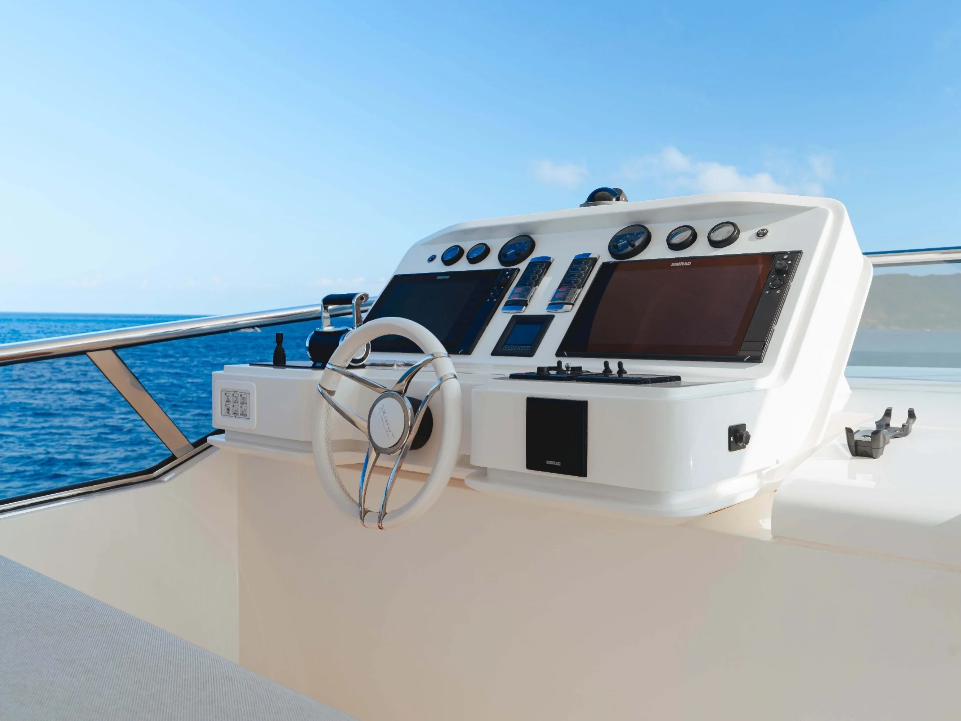 NEMESIS | Azimut 32 Metri - Azimut