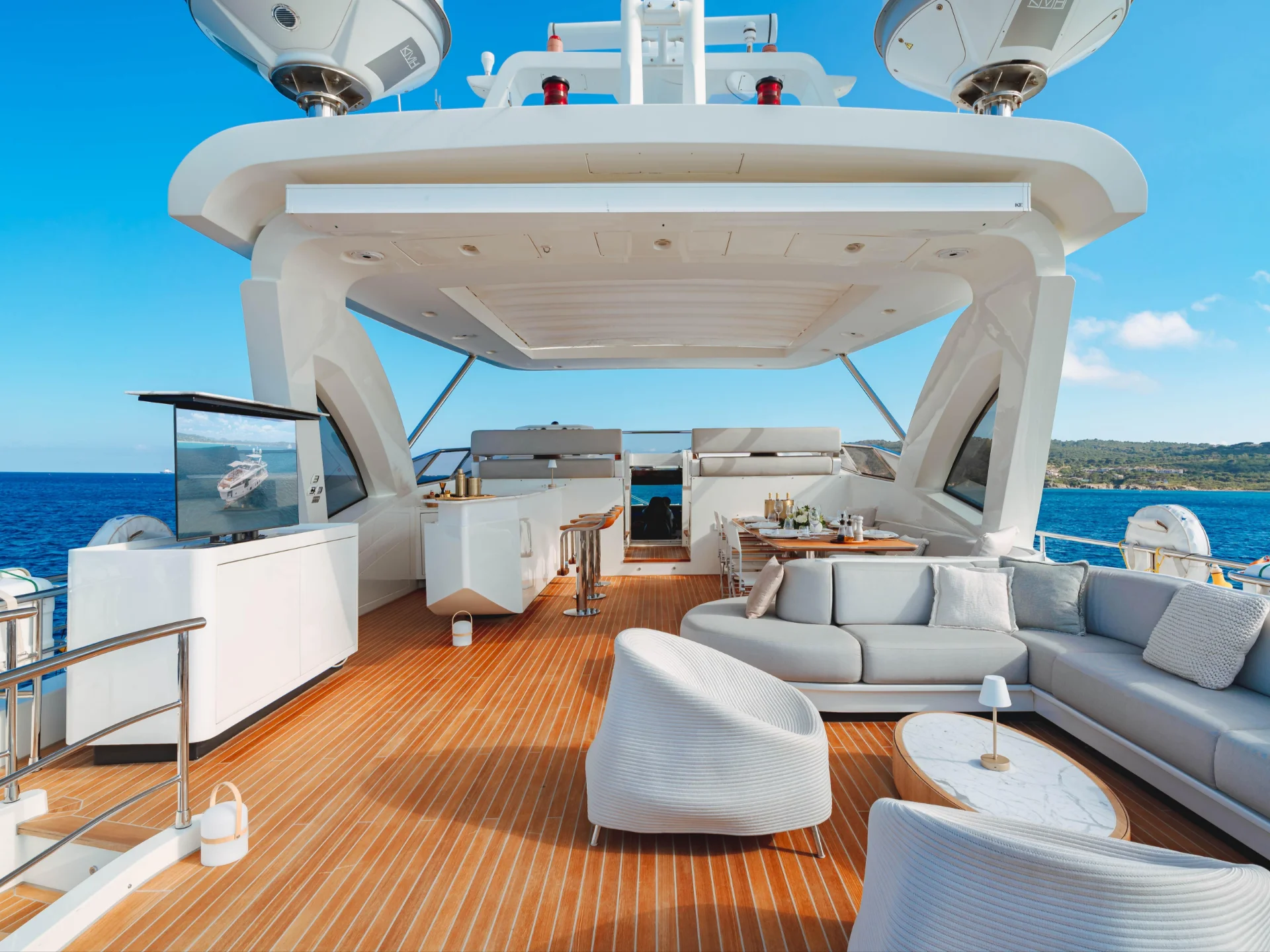 NEMESIS | Azimut 32 Metri - Azimut