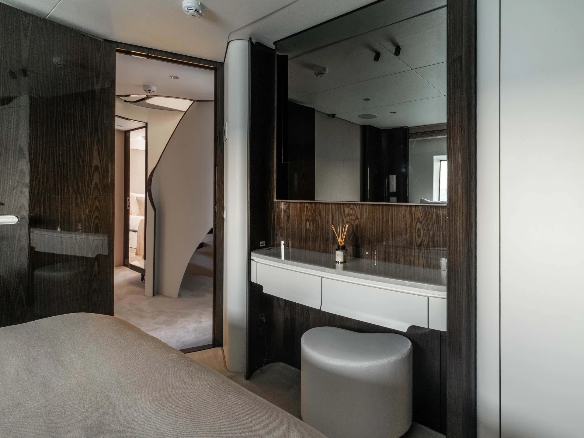 NEMESIS | Azimut 32 Metri - Azimut