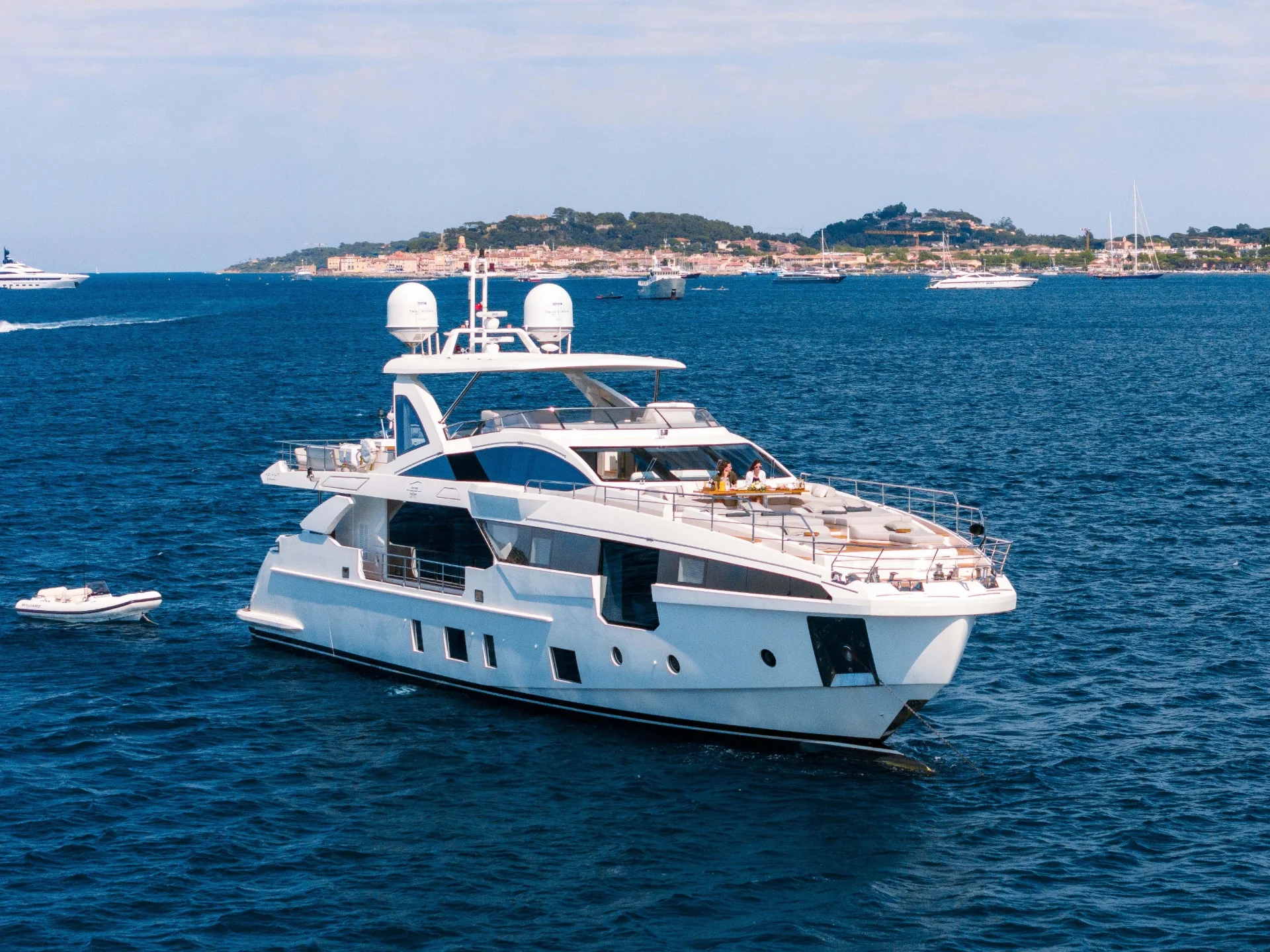 NEMESIS | Azimut 32 Metri - Azimut