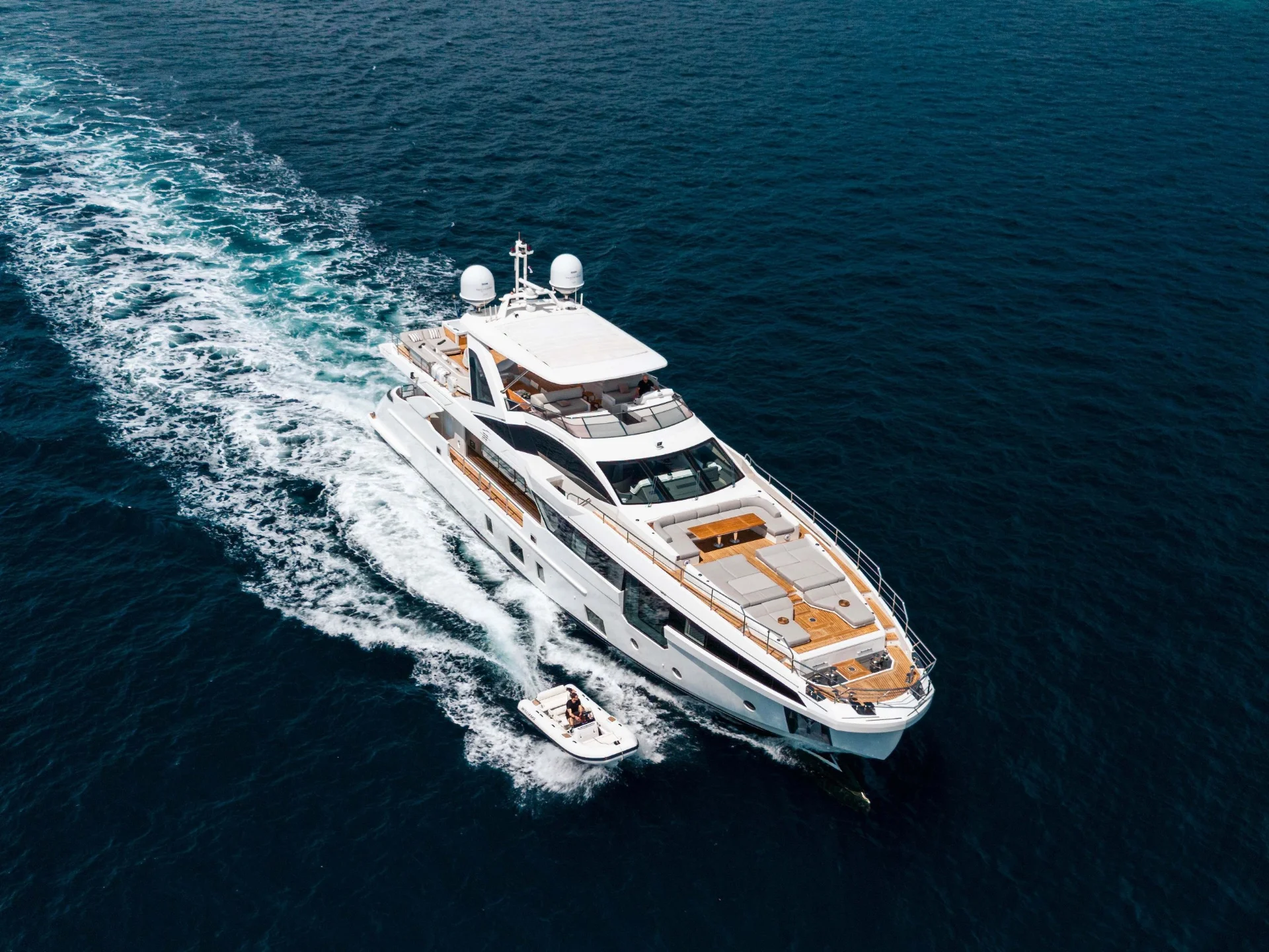 NEMESIS | Azimut 32 Metri - Azimut
