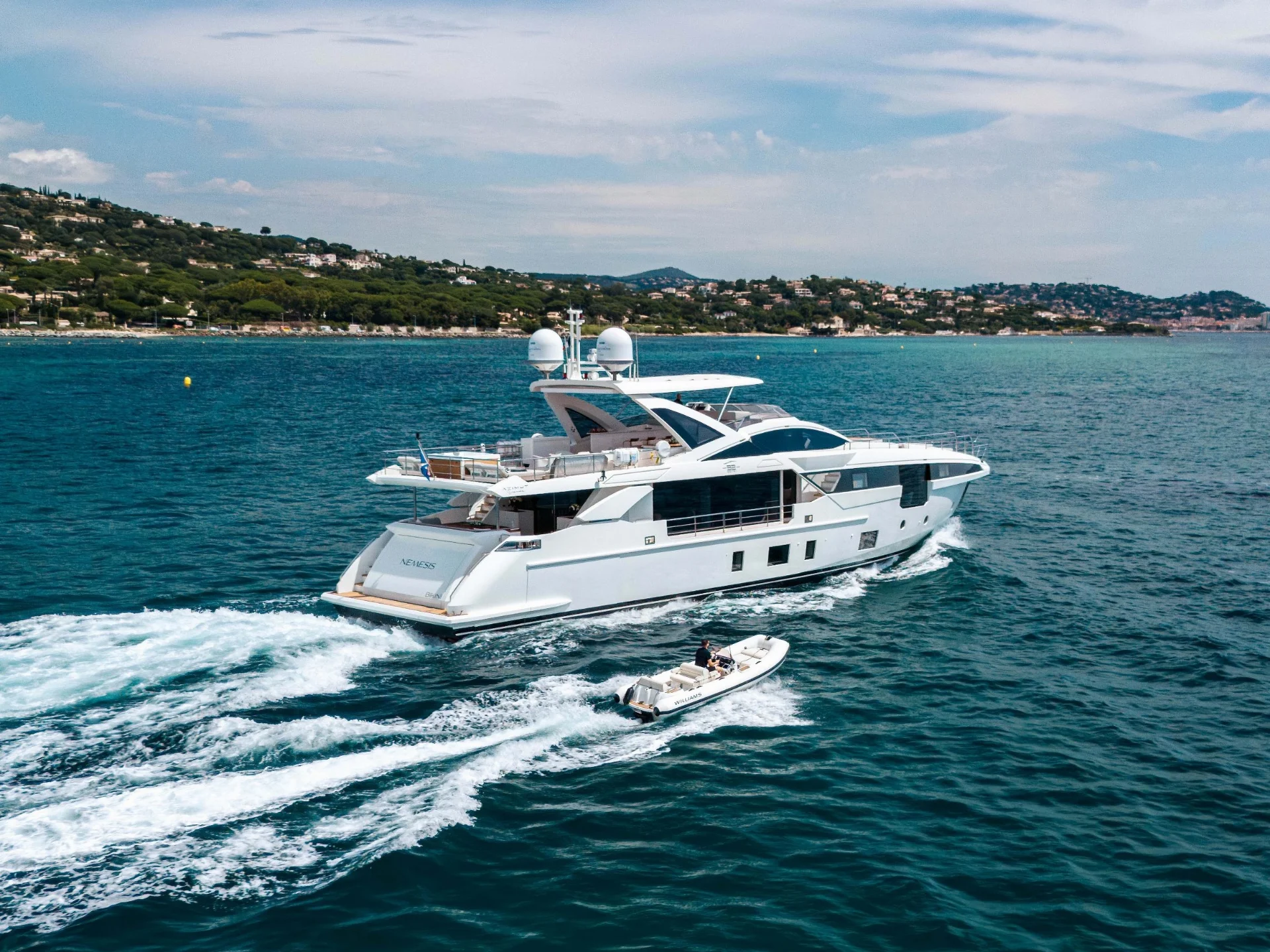 NEMESIS | Azimut 32 Metri - Azimut