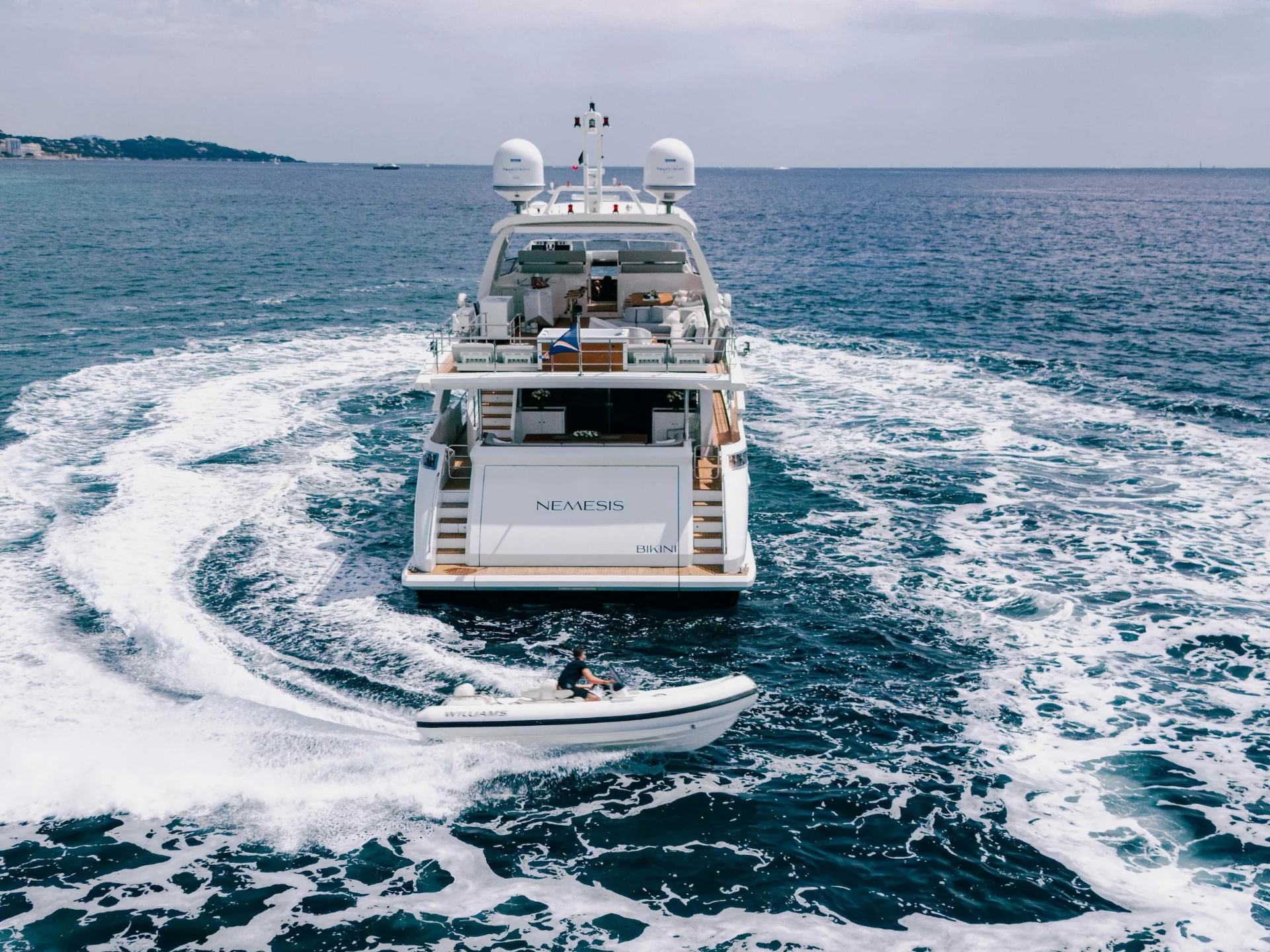 NEMESIS | Azimut 32 Metri - Azimut