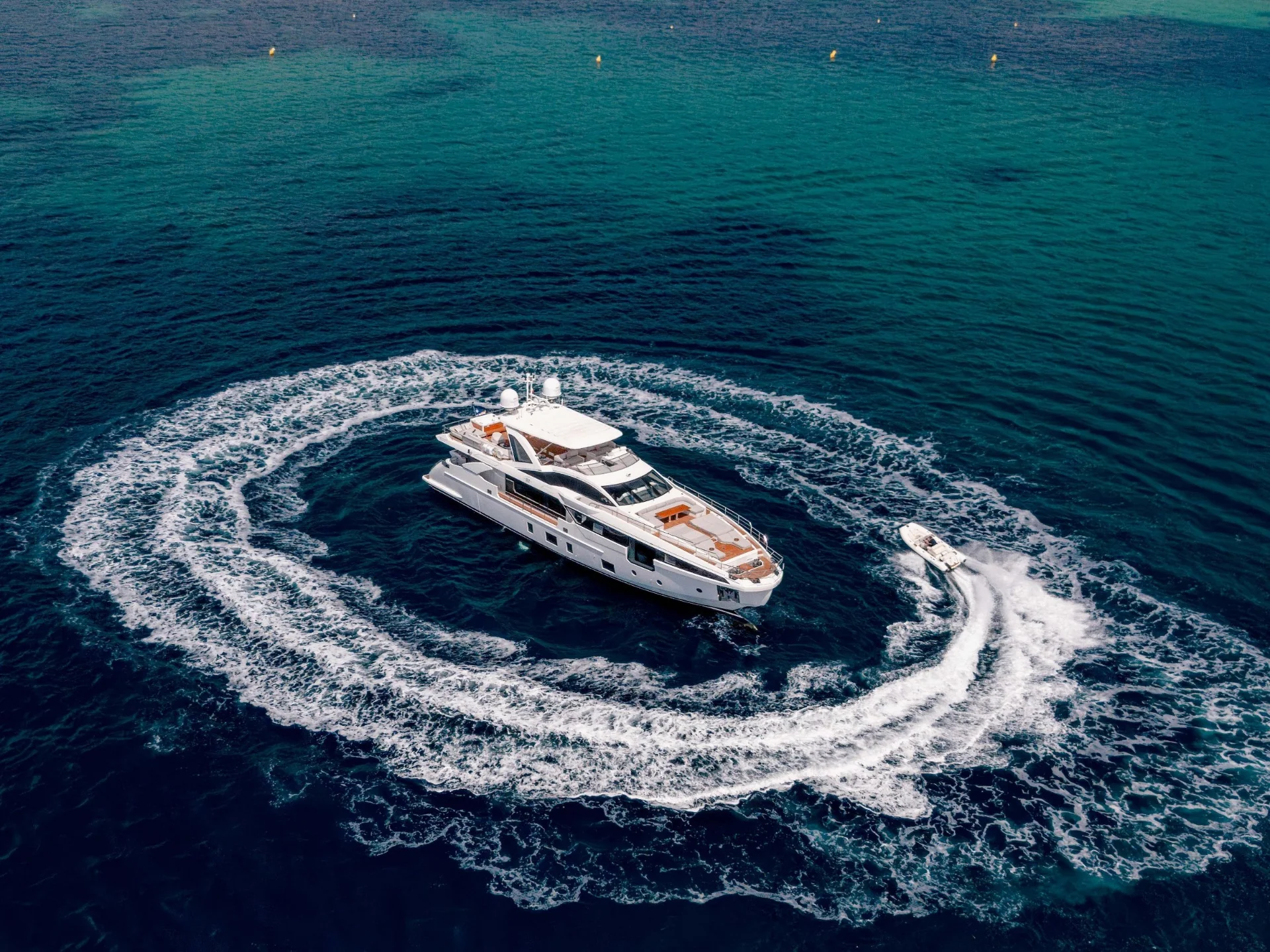 NEMESIS | Azimut 32 Metri - Azimut