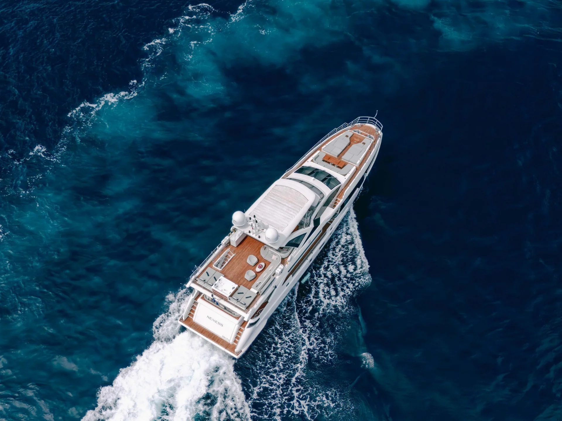 NEMESIS | Azimut 32 Metri - Azimut