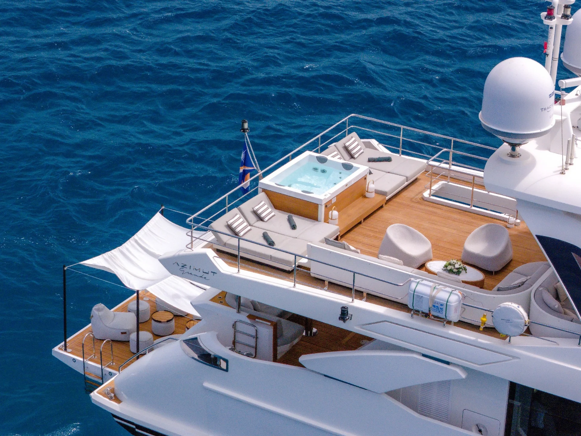 NEMESIS | Azimut 32 Metri - Azimut