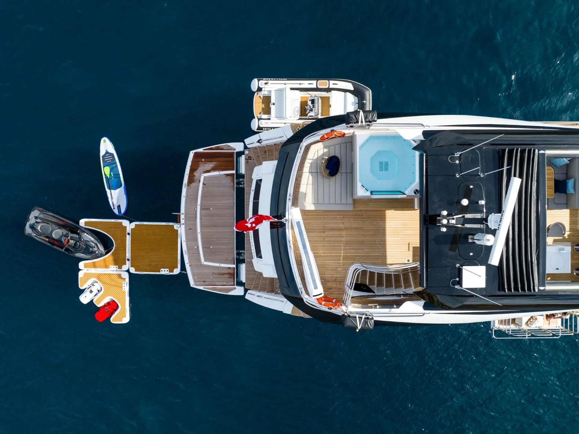 BLUE INFINITY ONE | Sunseeker 95  - Sunseeker