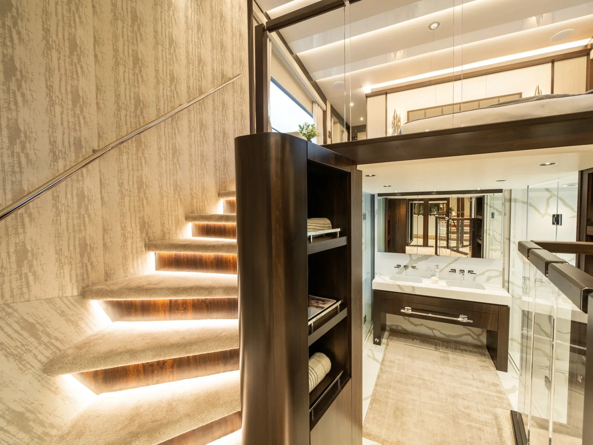 BLUE INFINITY ONE | Sunseeker 95  - Sunseeker