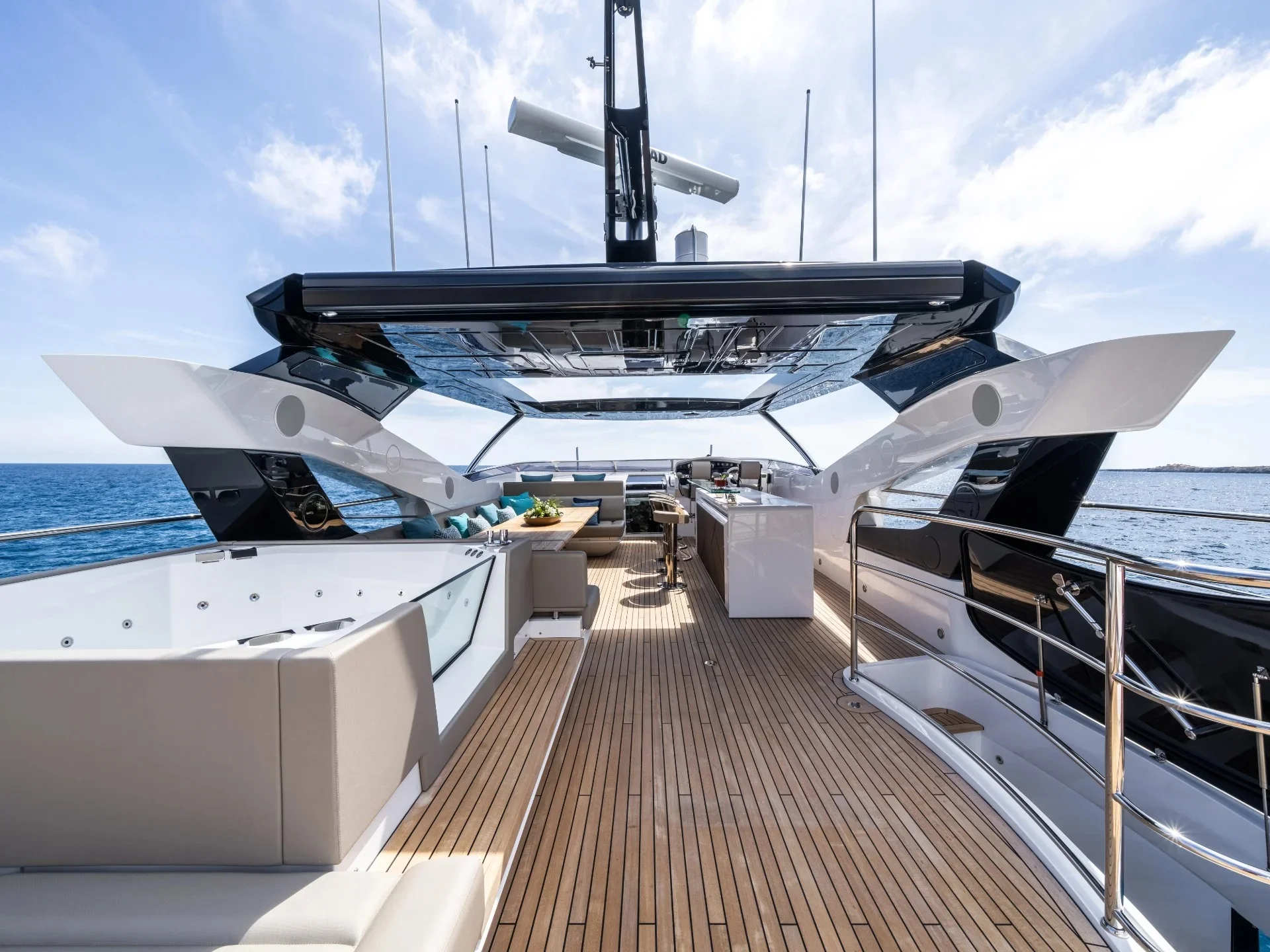 HIGH ENERGY | Sunseeker 95  - Sunseeker