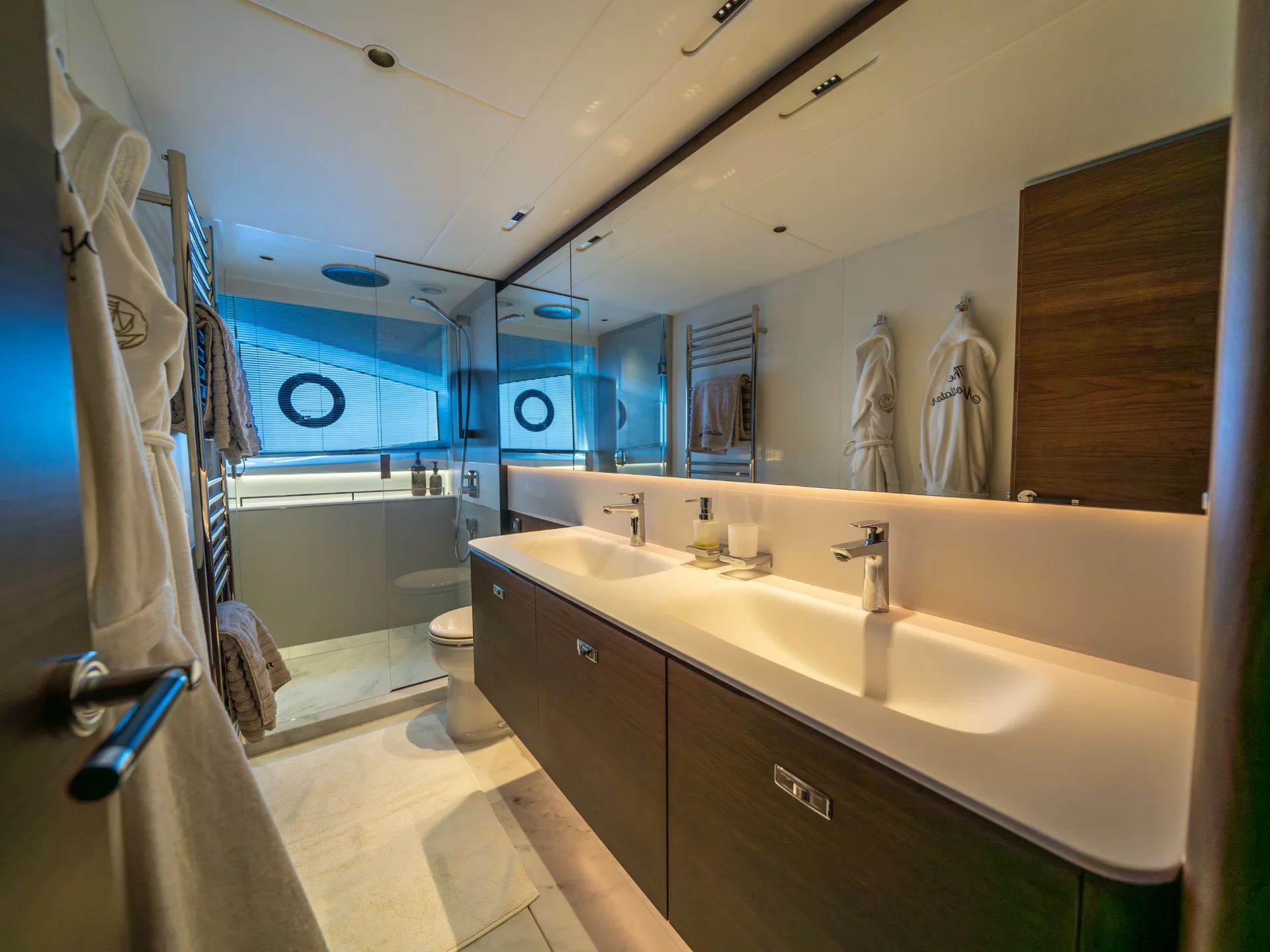 NEGOTIATOR II | Princess S72 - Princess