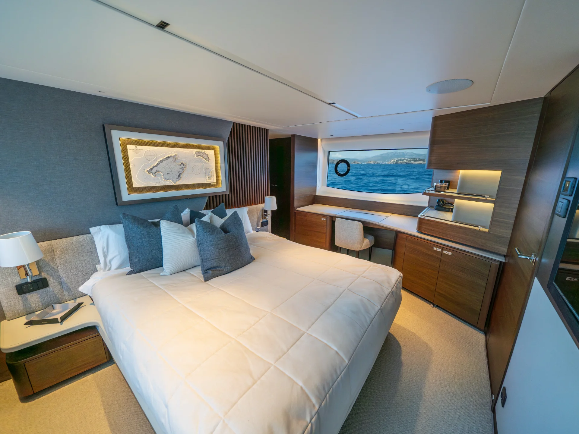 NEGOTIATOR II | Princess S72 - Princess