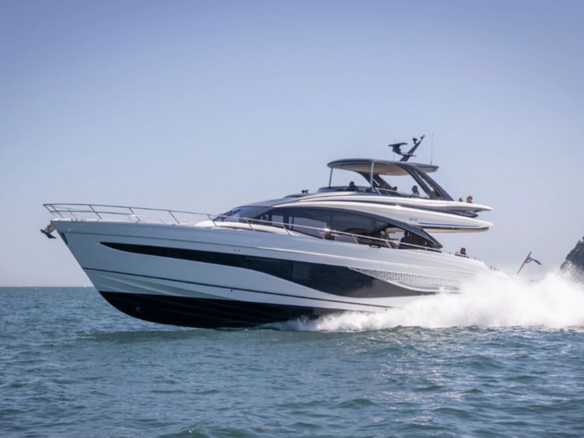 NEGOTIATOR II | Princess S72 - Princess