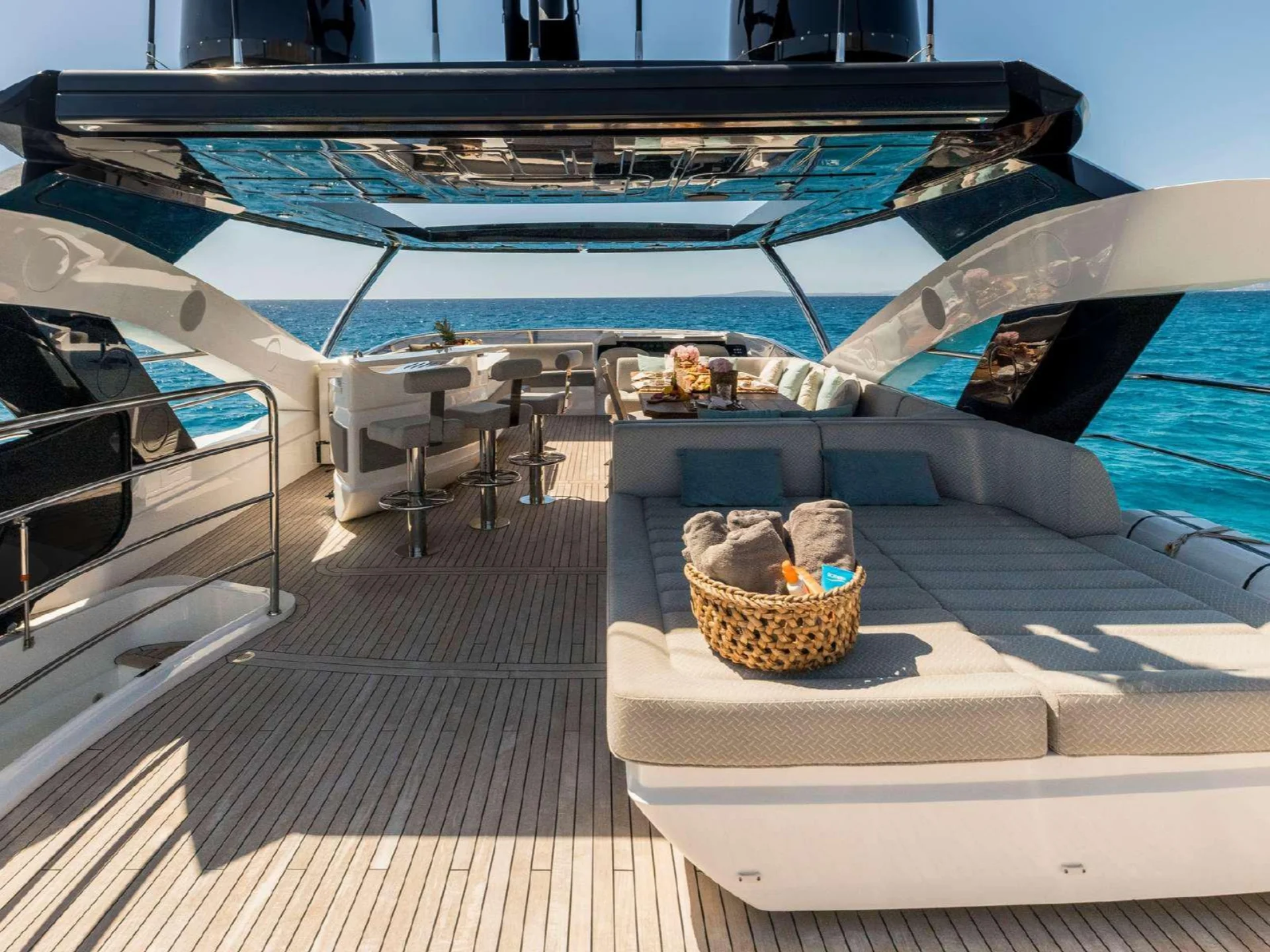 SEAWATER II | Sunseeker 86 - Sunseeker