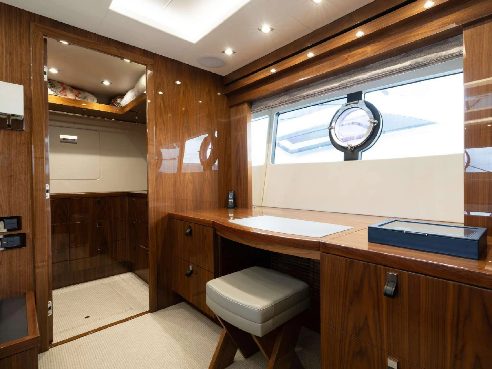 SEAWATER II | Sunseeker 86 - Sunseeker