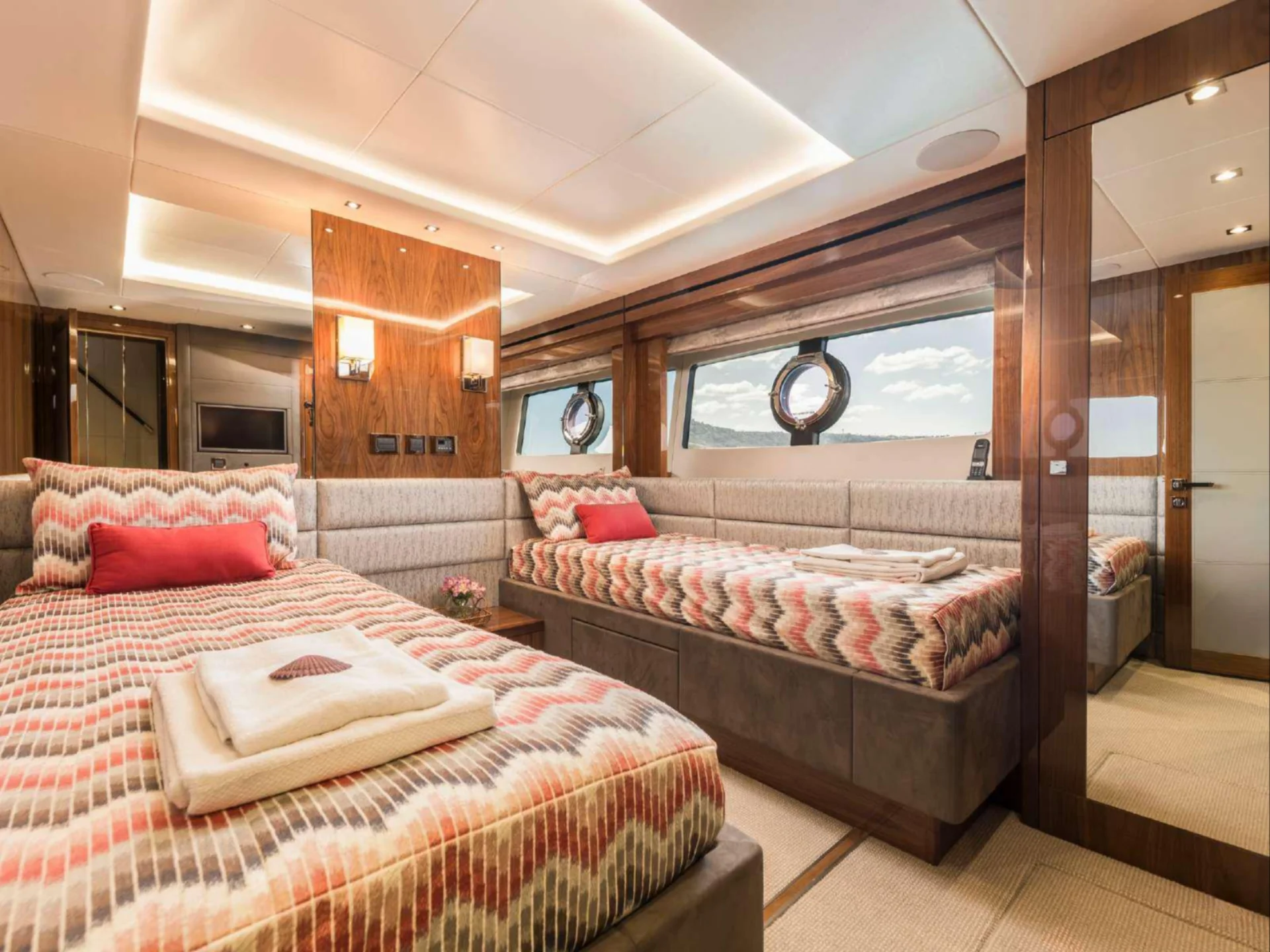 SEAWATER II | Sunseeker 86 - Sunseeker