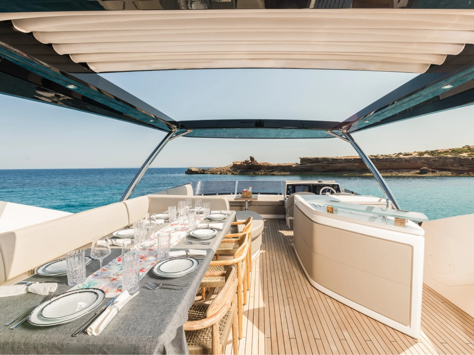 SAAHSA | Sunseeker 76 - Sunseeker