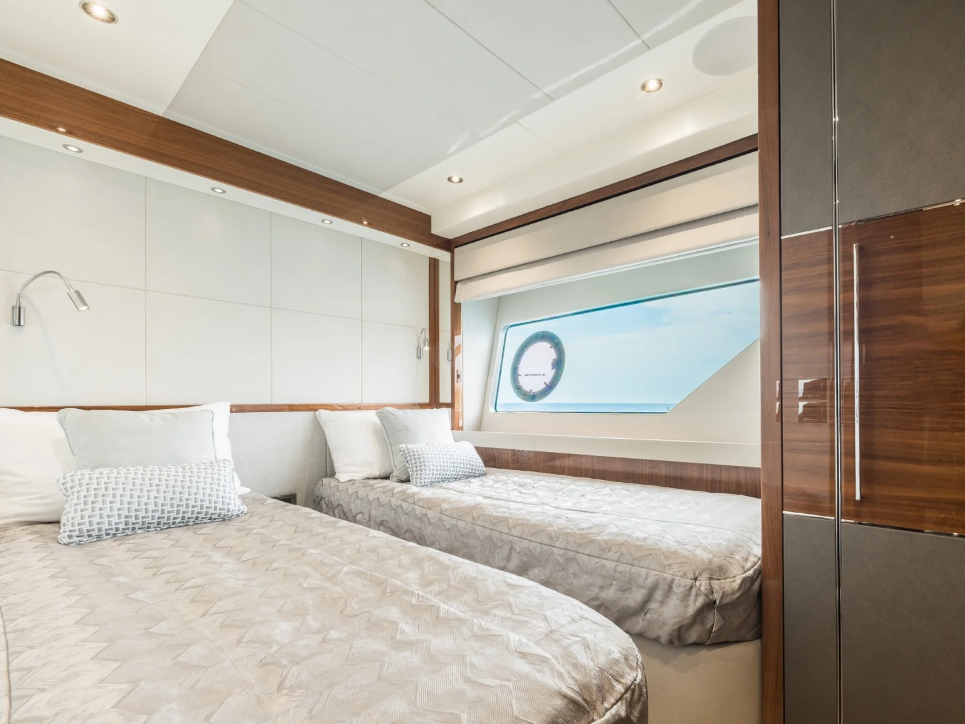 SAAHSA | Sunseeker 76 - Sunseeker