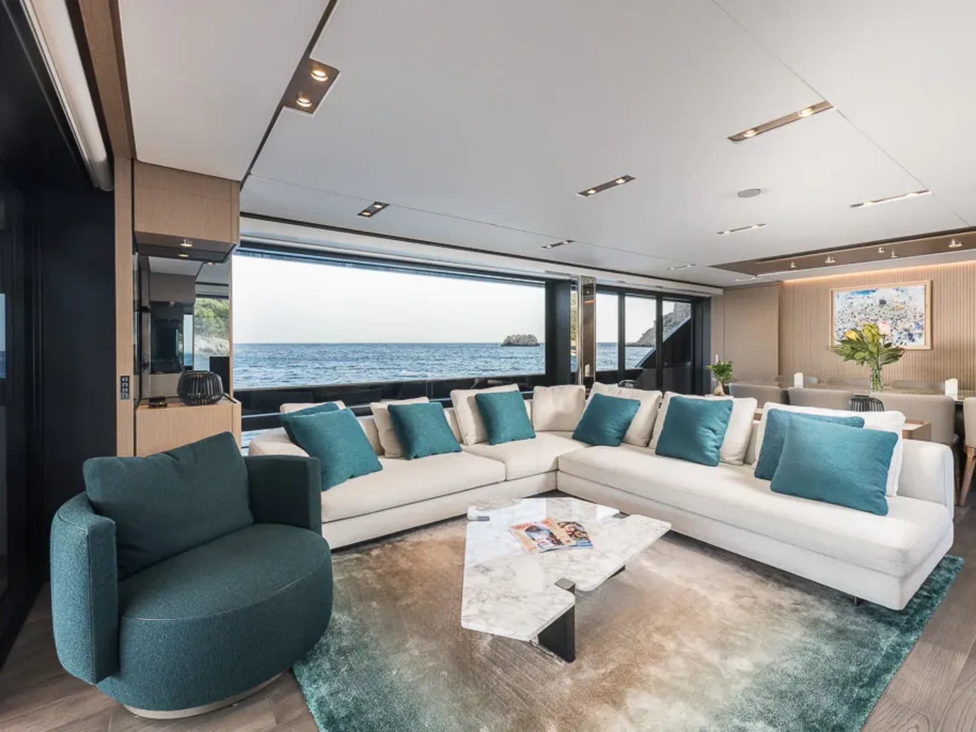 NAILU + | Ferretti 1000 - Ferretti