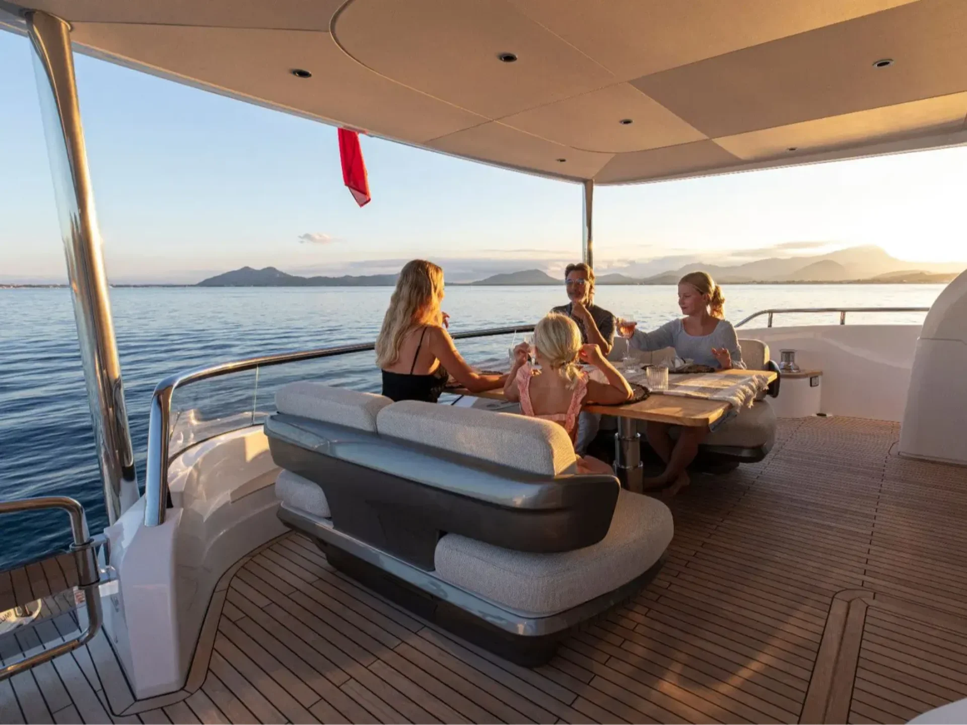 MY Lumi | Princess Y80 - Princess