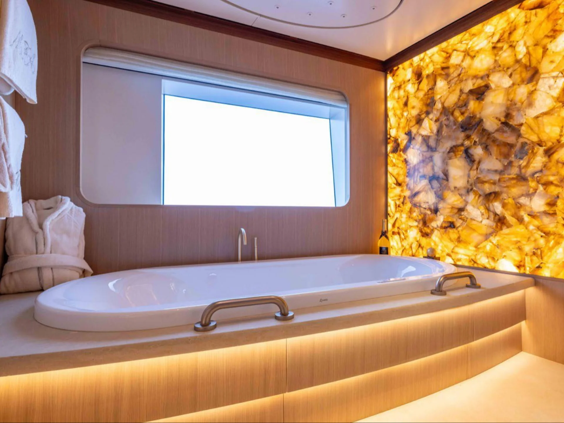 MY Anjelif | Columbus 50M - Other