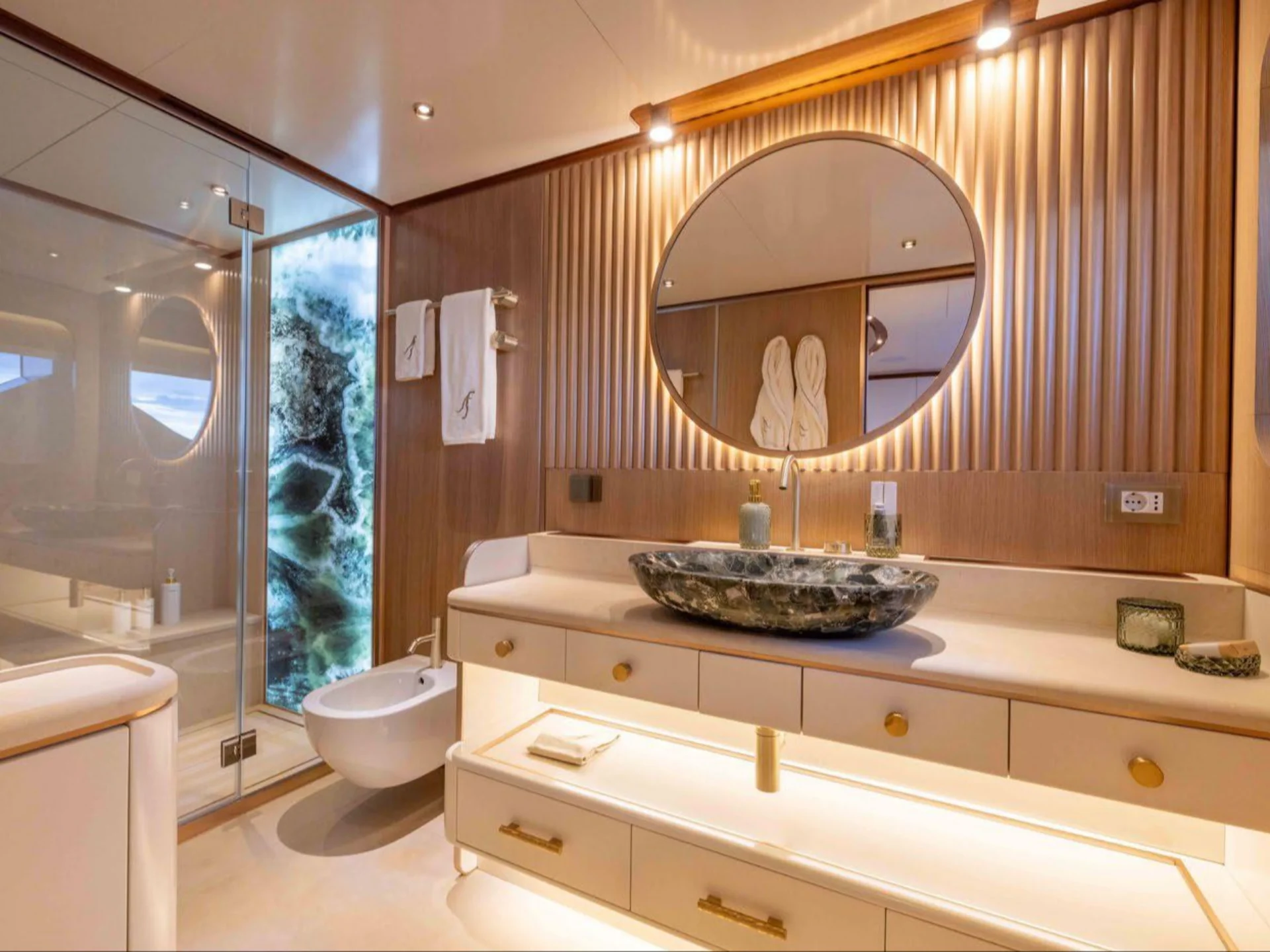 MY Anjelif | Columbus 50M - Other