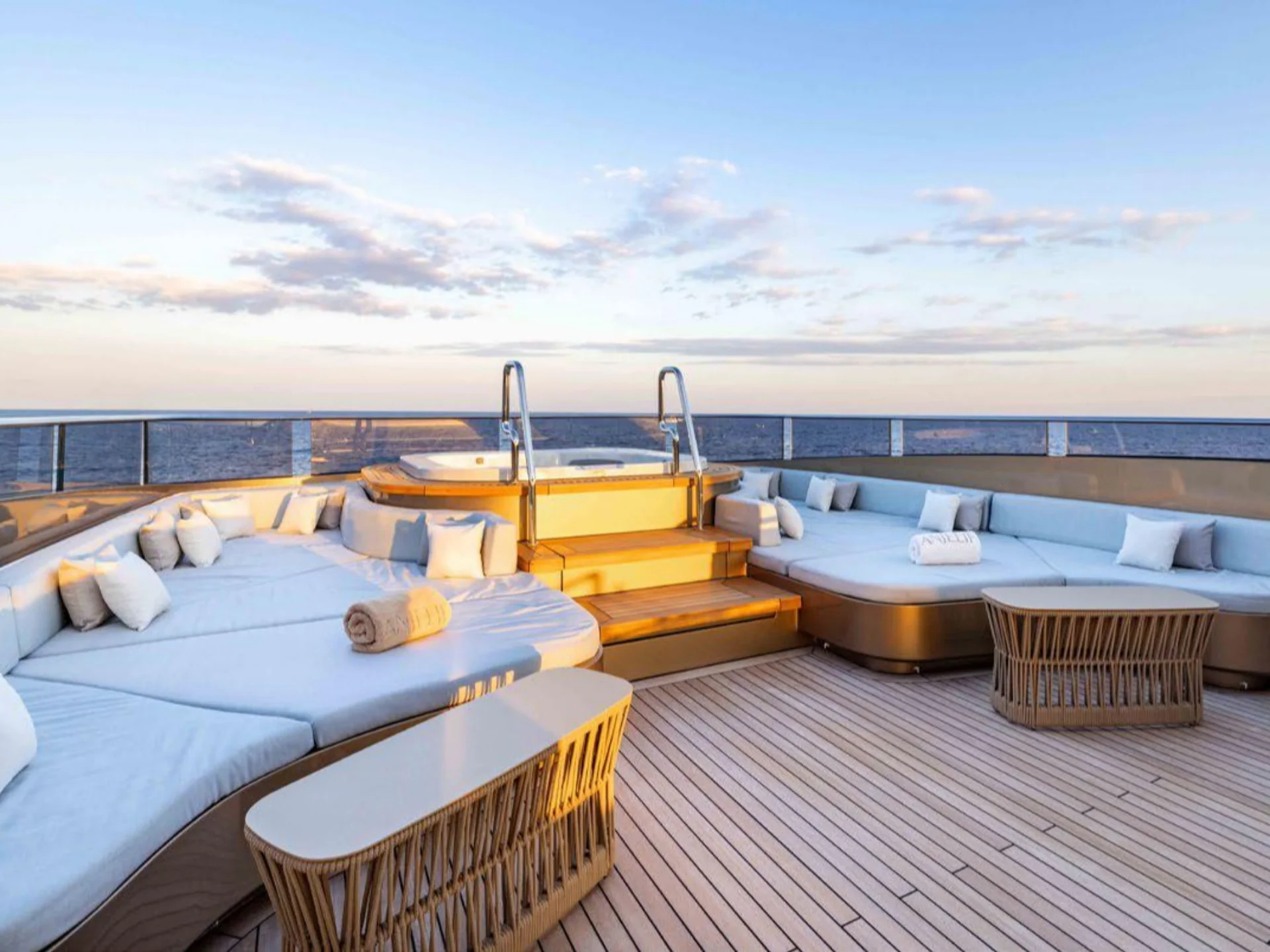 MY Anjelif | Columbus 50M - Other