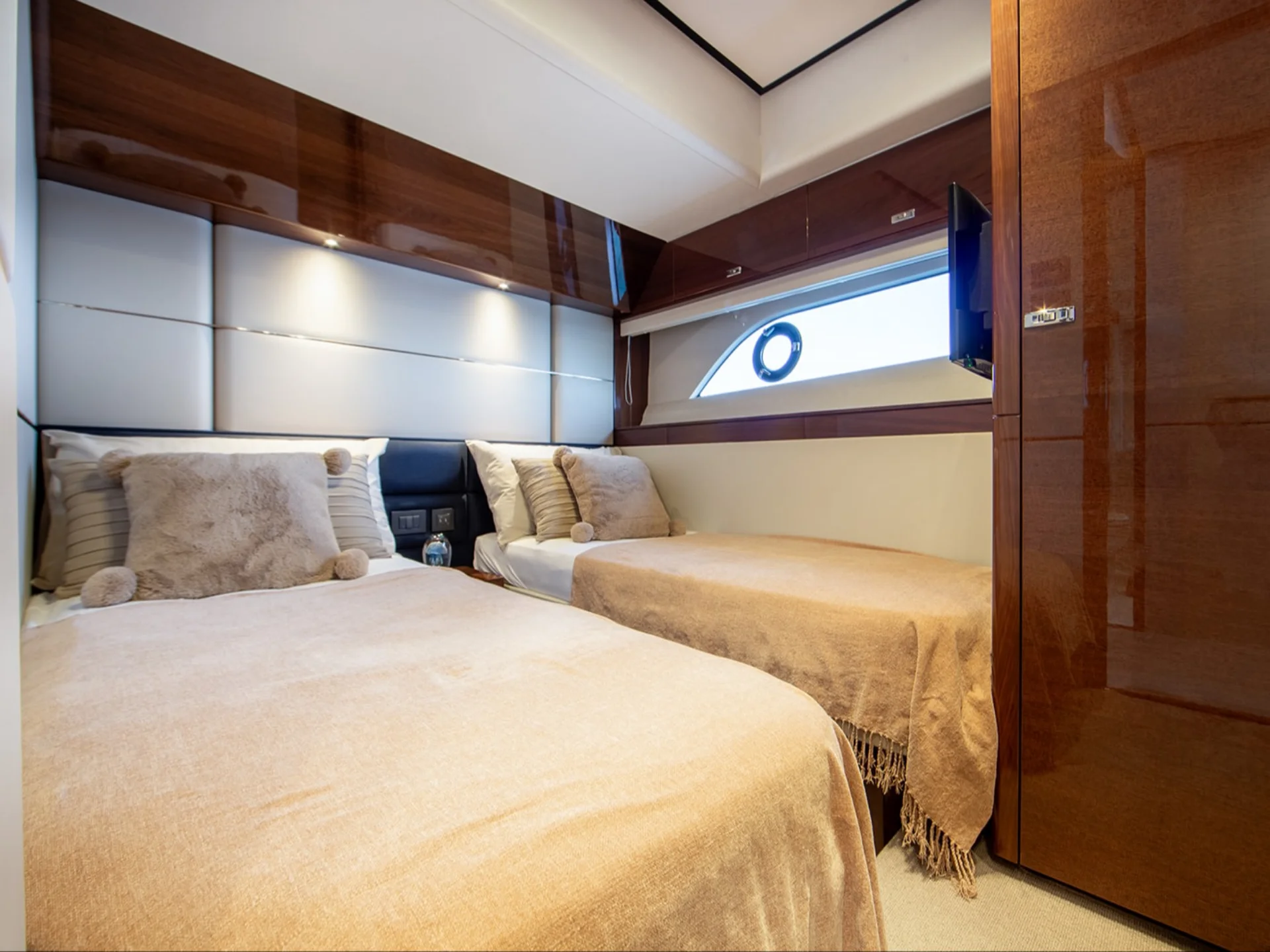 MIO BARCO II | Princess Y78 - Princess