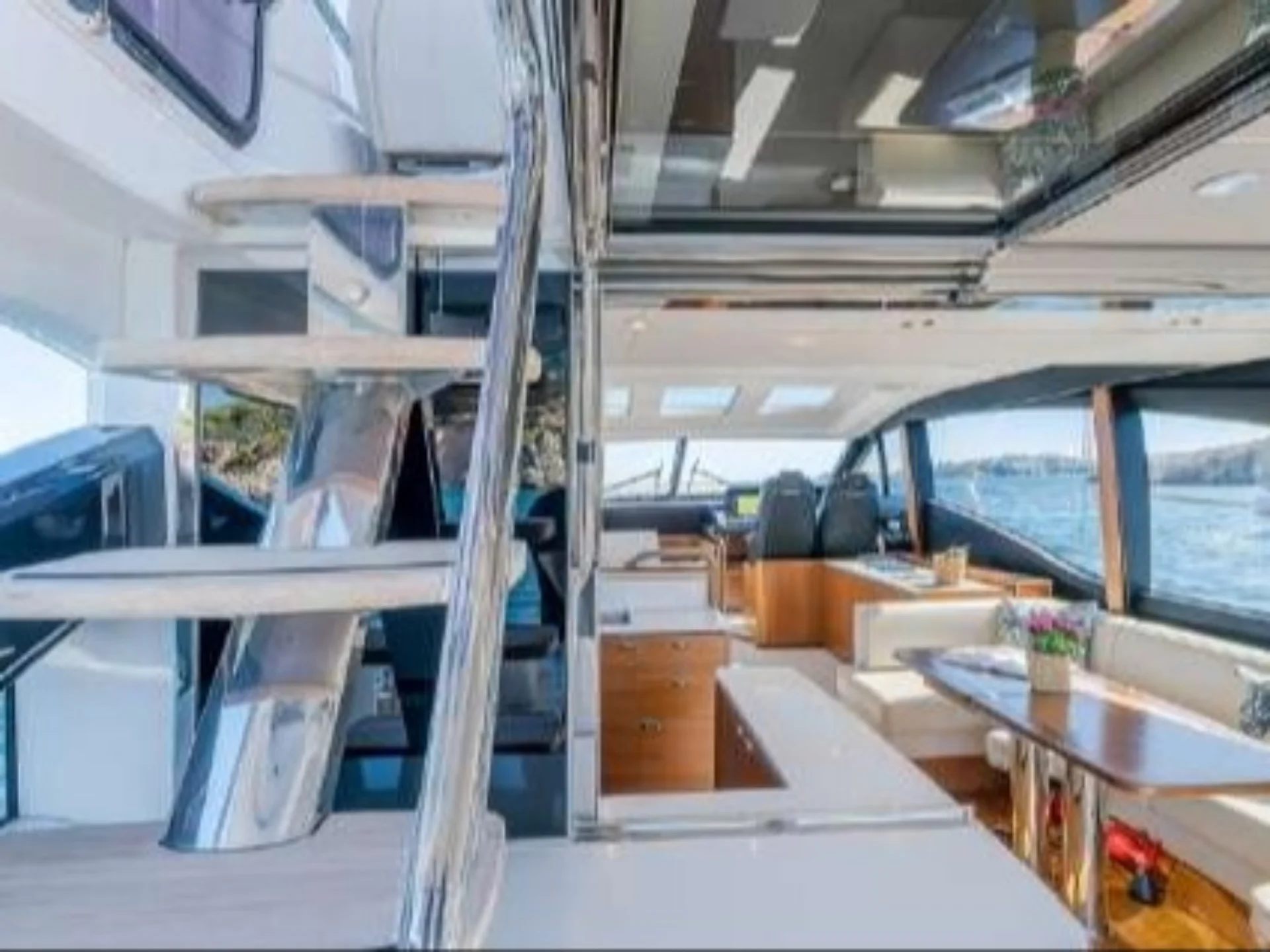 MISS DEMEANOR | Princess S62 - Princess