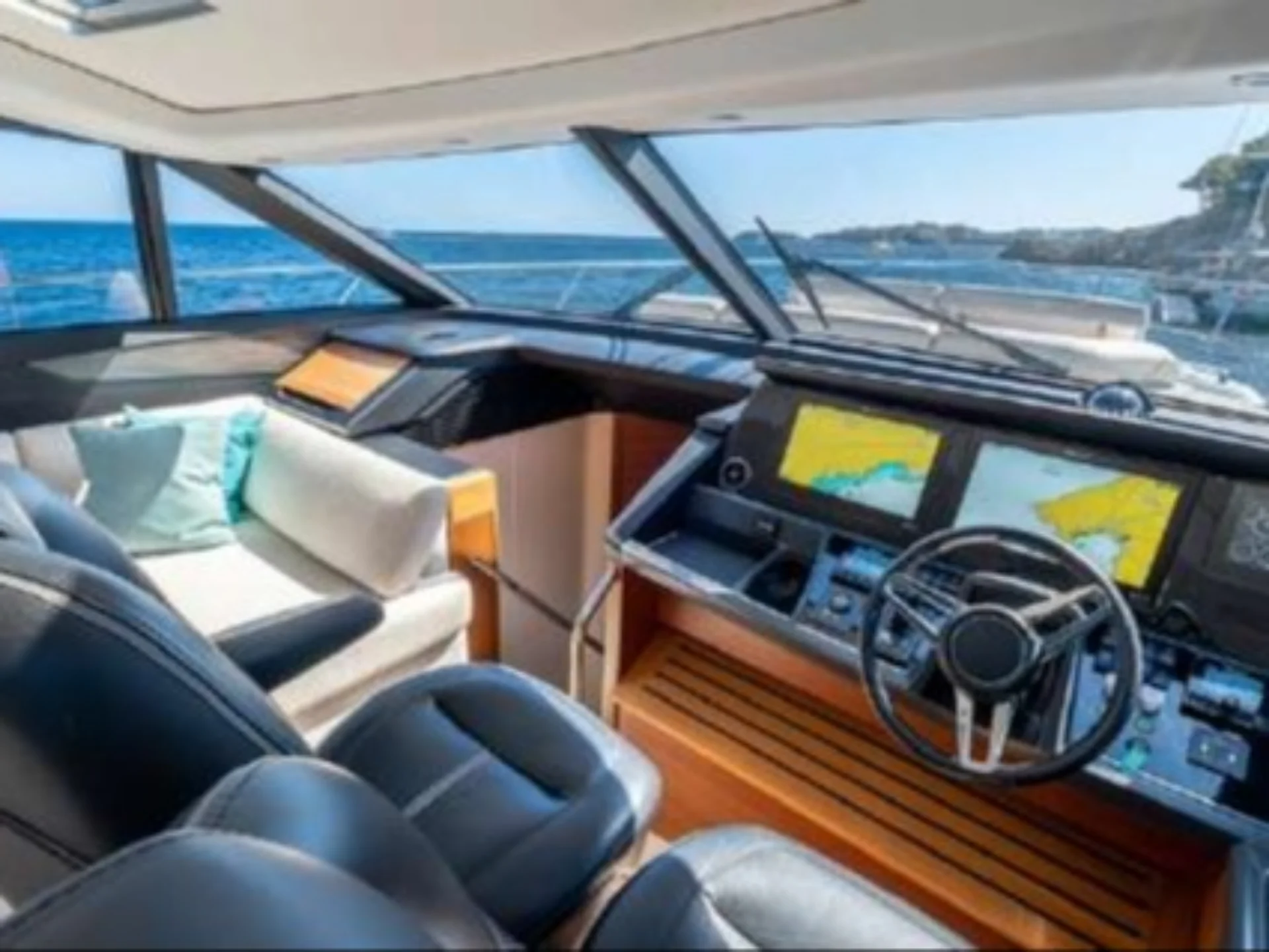 MISS DEMEANOR | Princess S62 - Princess