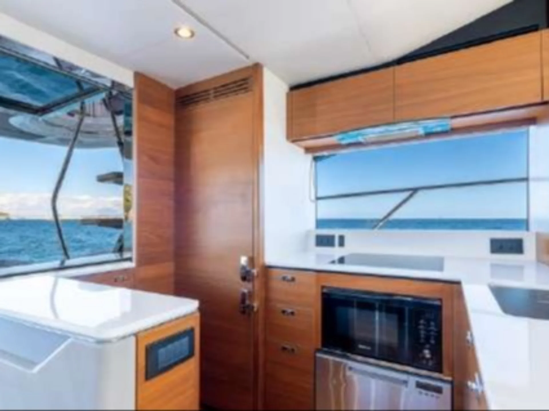 MISS DEMEANOR | Princess S62 - Princess