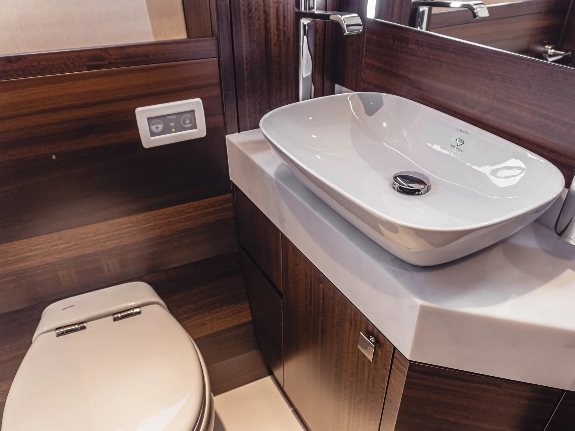 PERFECTION STILL | Sunseeker Manhattan 55 - Sunseeker