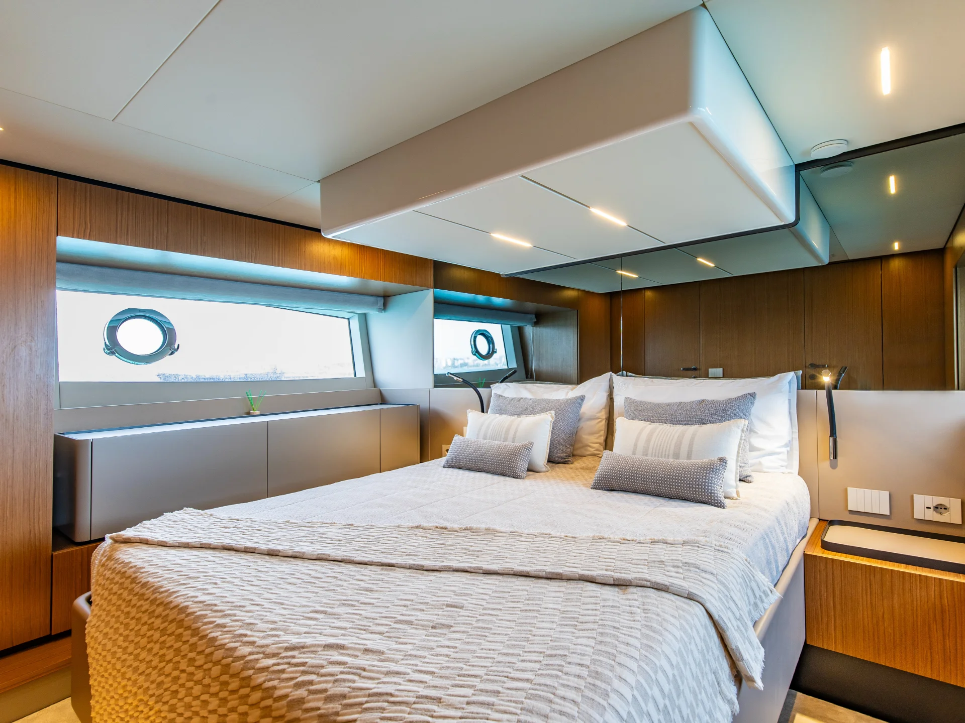 EXPERIENCE | Bluegame BG54 - Bluegame