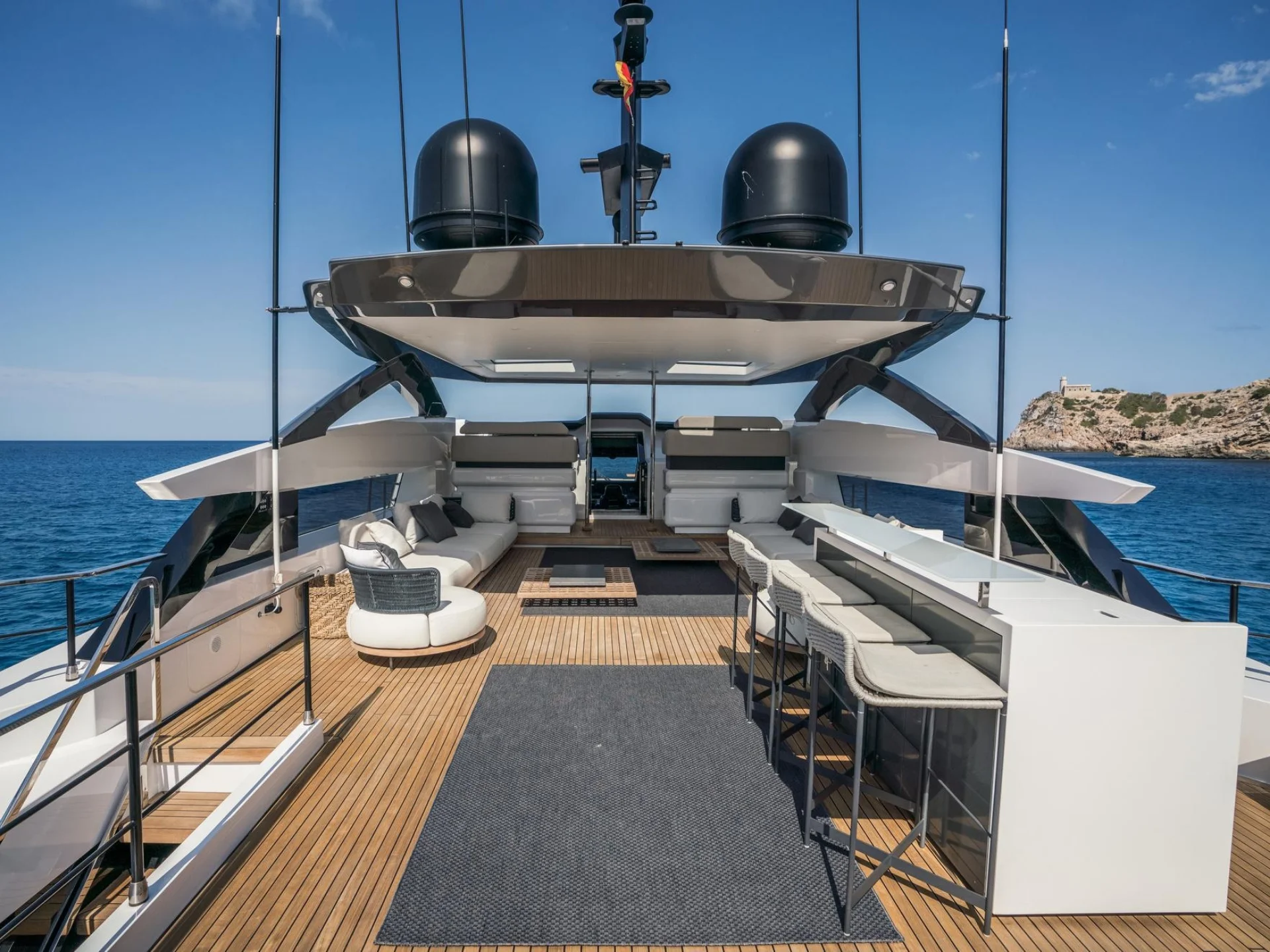 ALVIUM | Ferretti Custom Line 106 - Ferretti