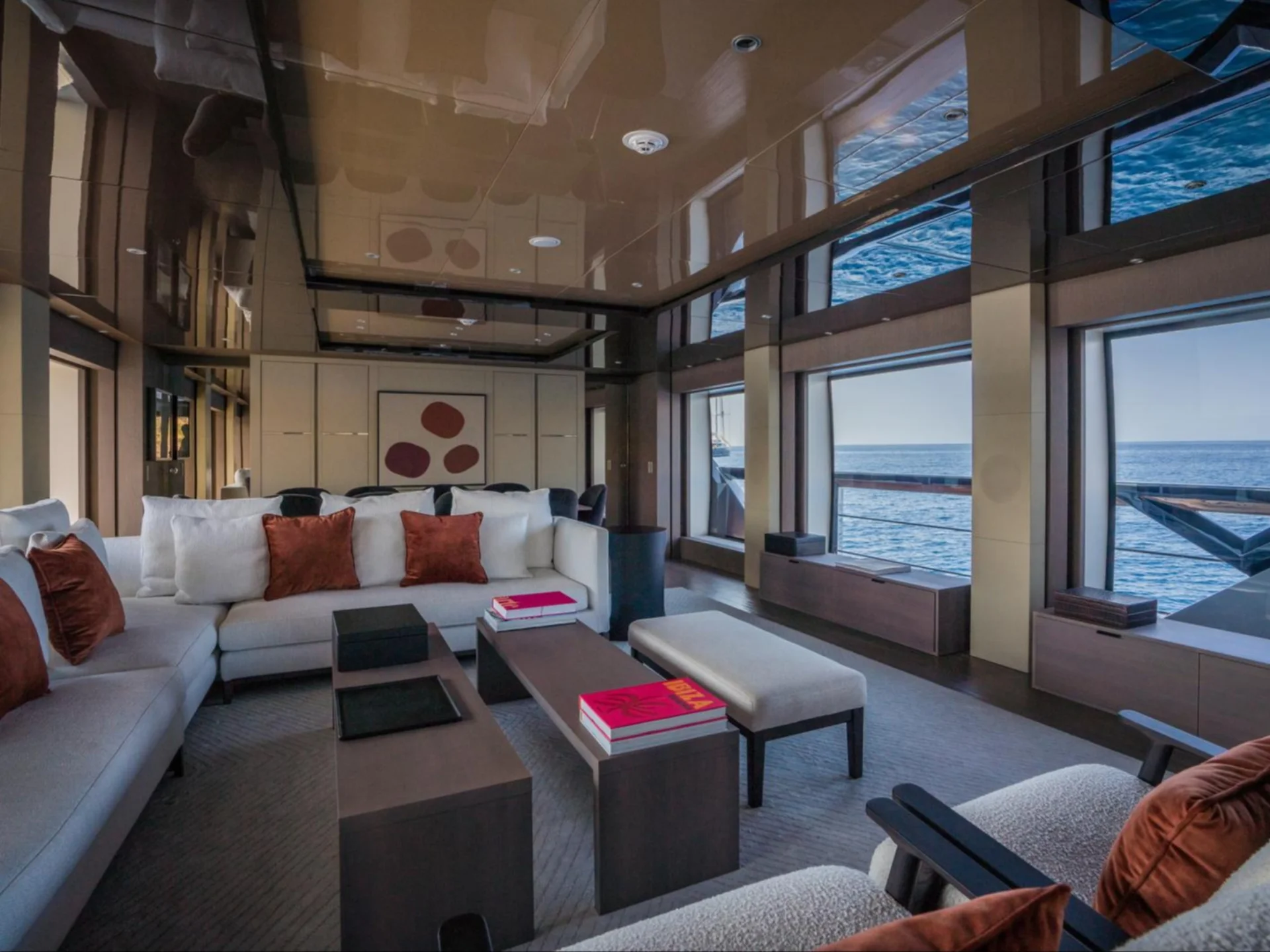 ALVIUM | Ferretti Custom Line 106 - Ferretti